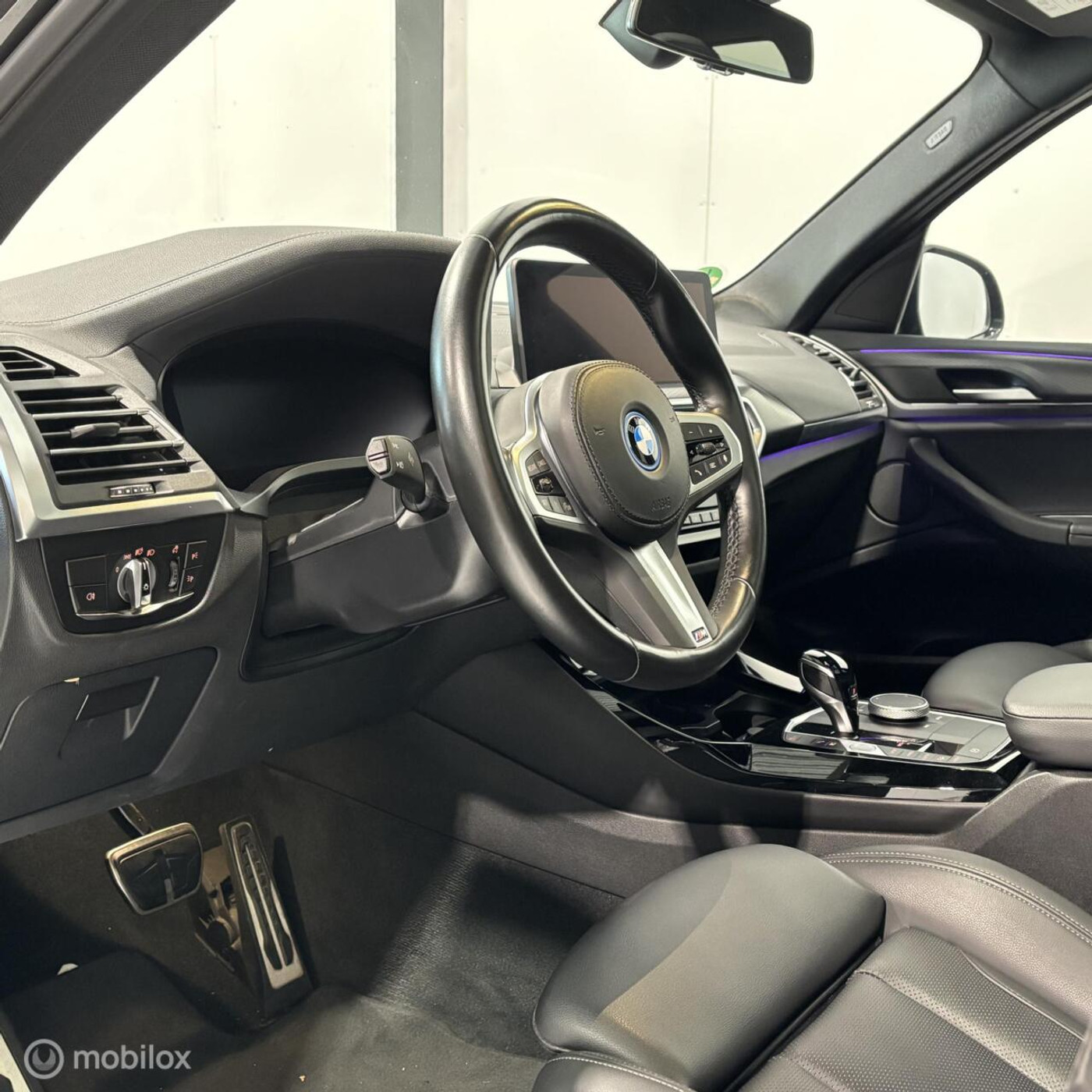 Foto van BMW X3 Xdrive30e