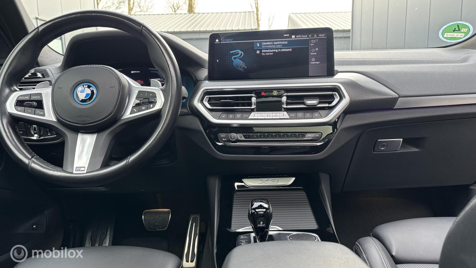 Foto van BMW X3 Xdrive30e