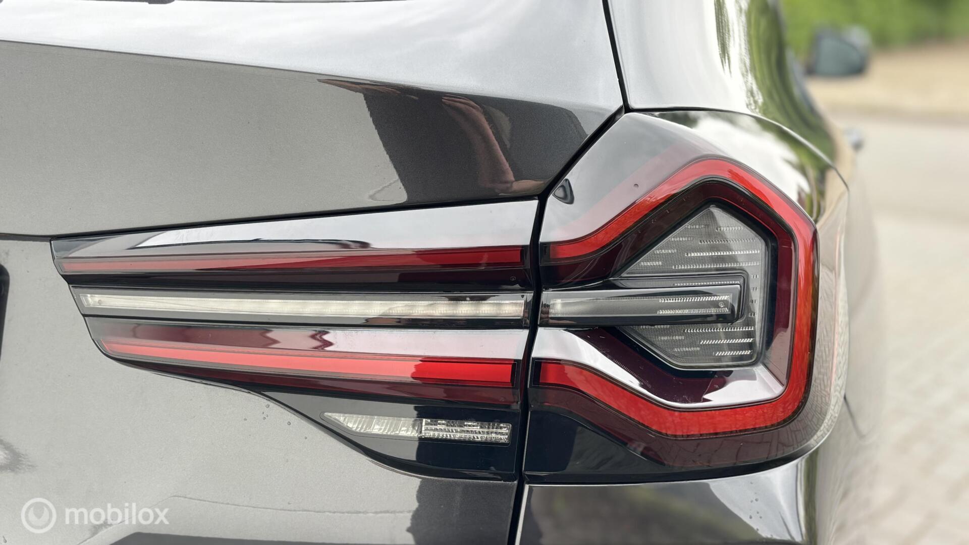 Foto van BMW X3 Xdrive30e