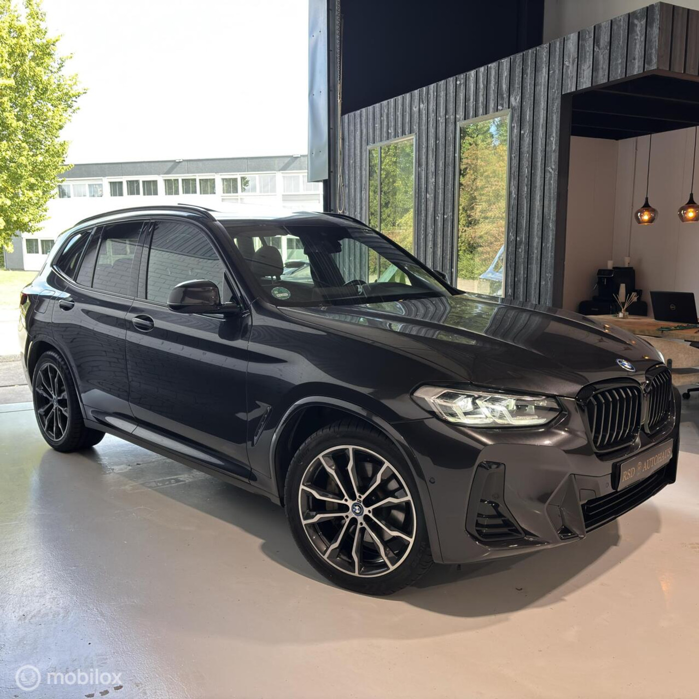 Foto van BMW X3 Xdrive30e