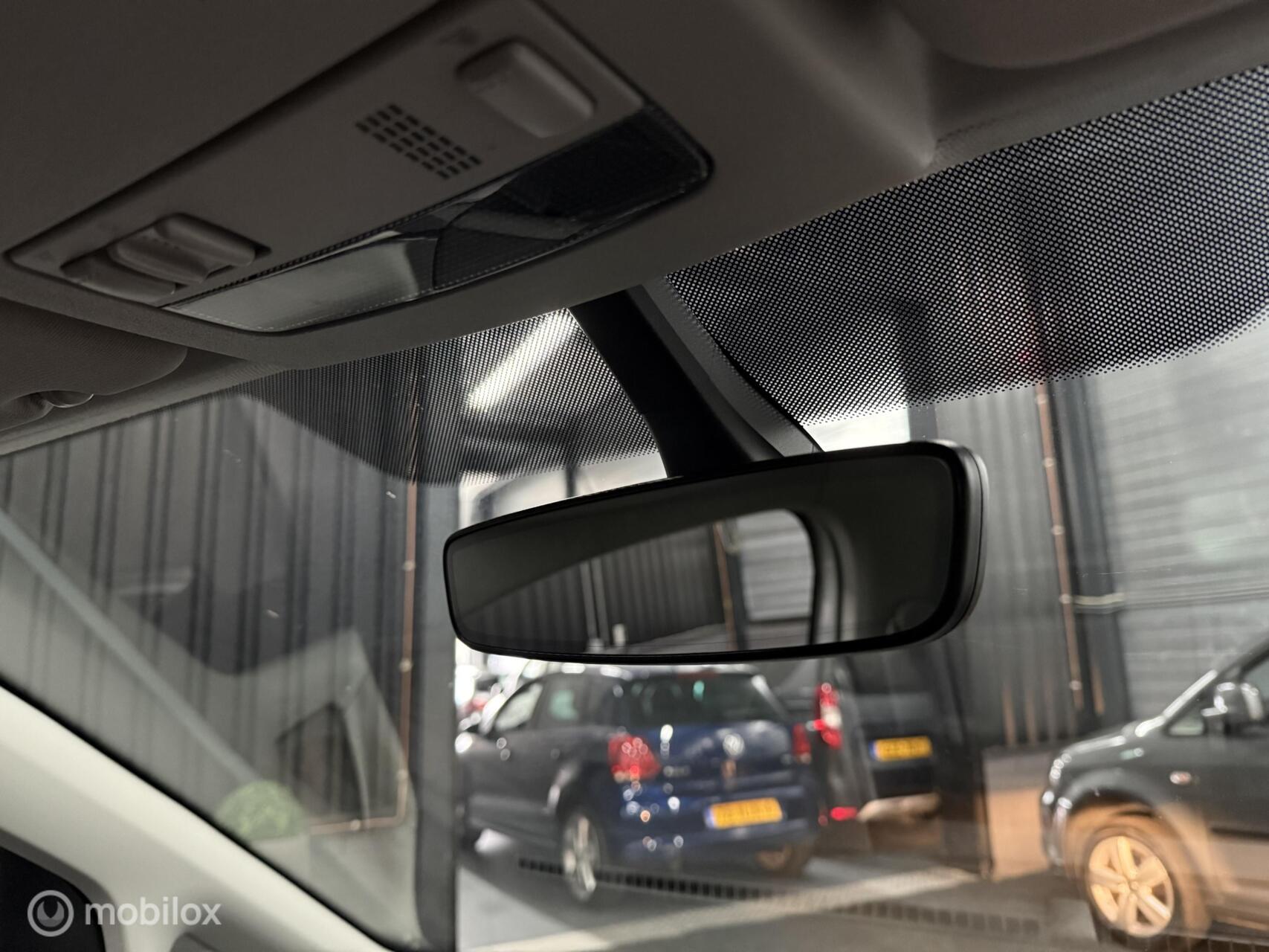Foto van Volkswagen Caddy Combi