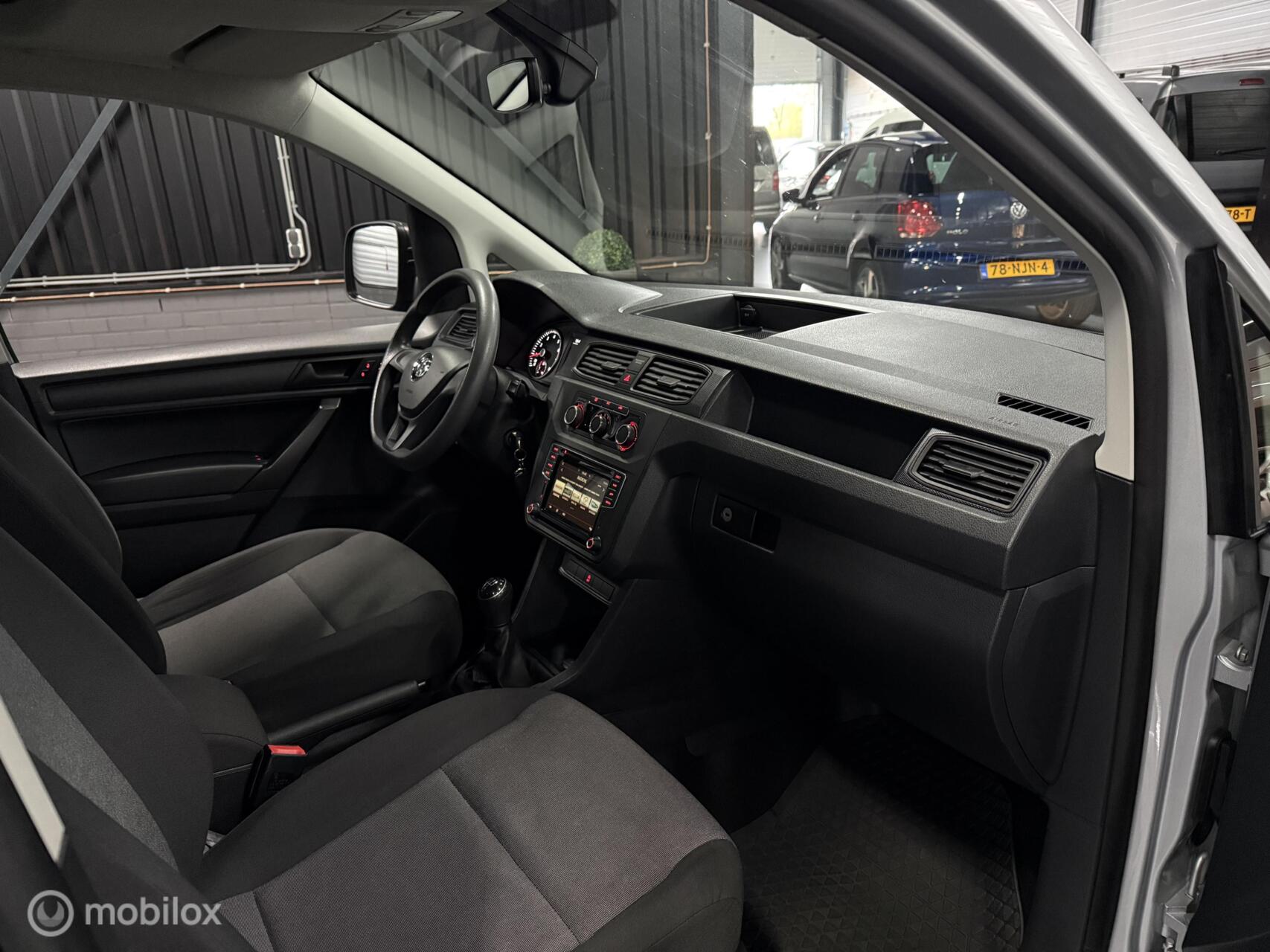 Foto van Volkswagen Caddy Combi