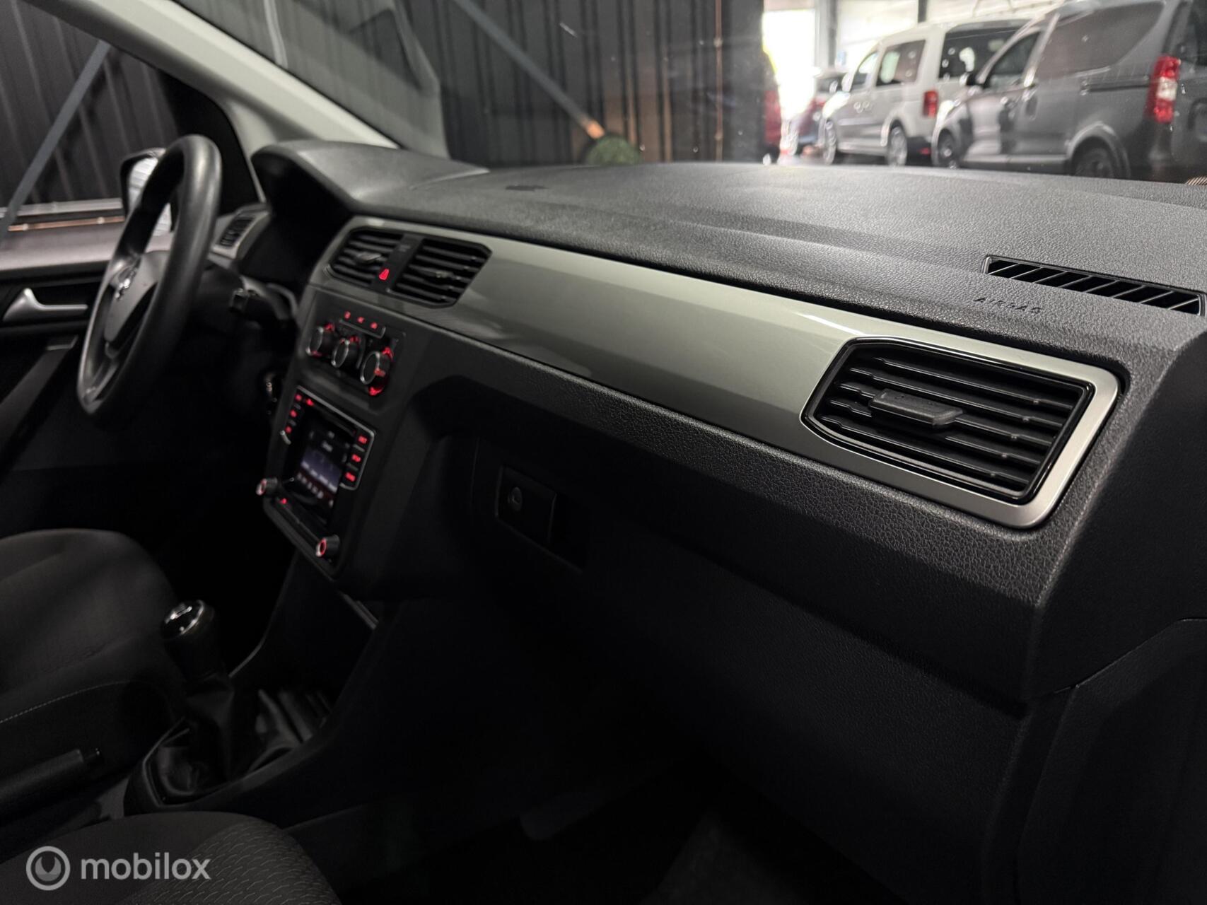 Foto van Volkswagen Caddy Combi