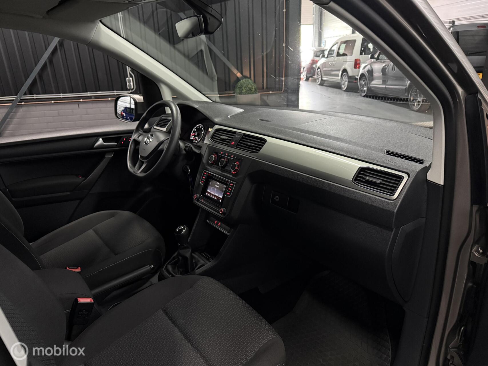 Foto van Volkswagen Caddy Combi