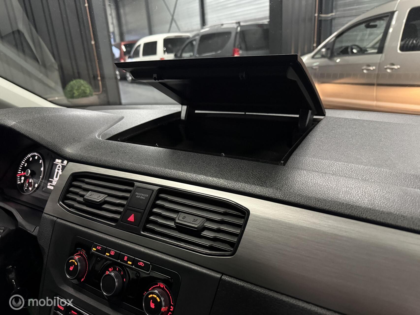 Foto van Volkswagen Caddy Combi