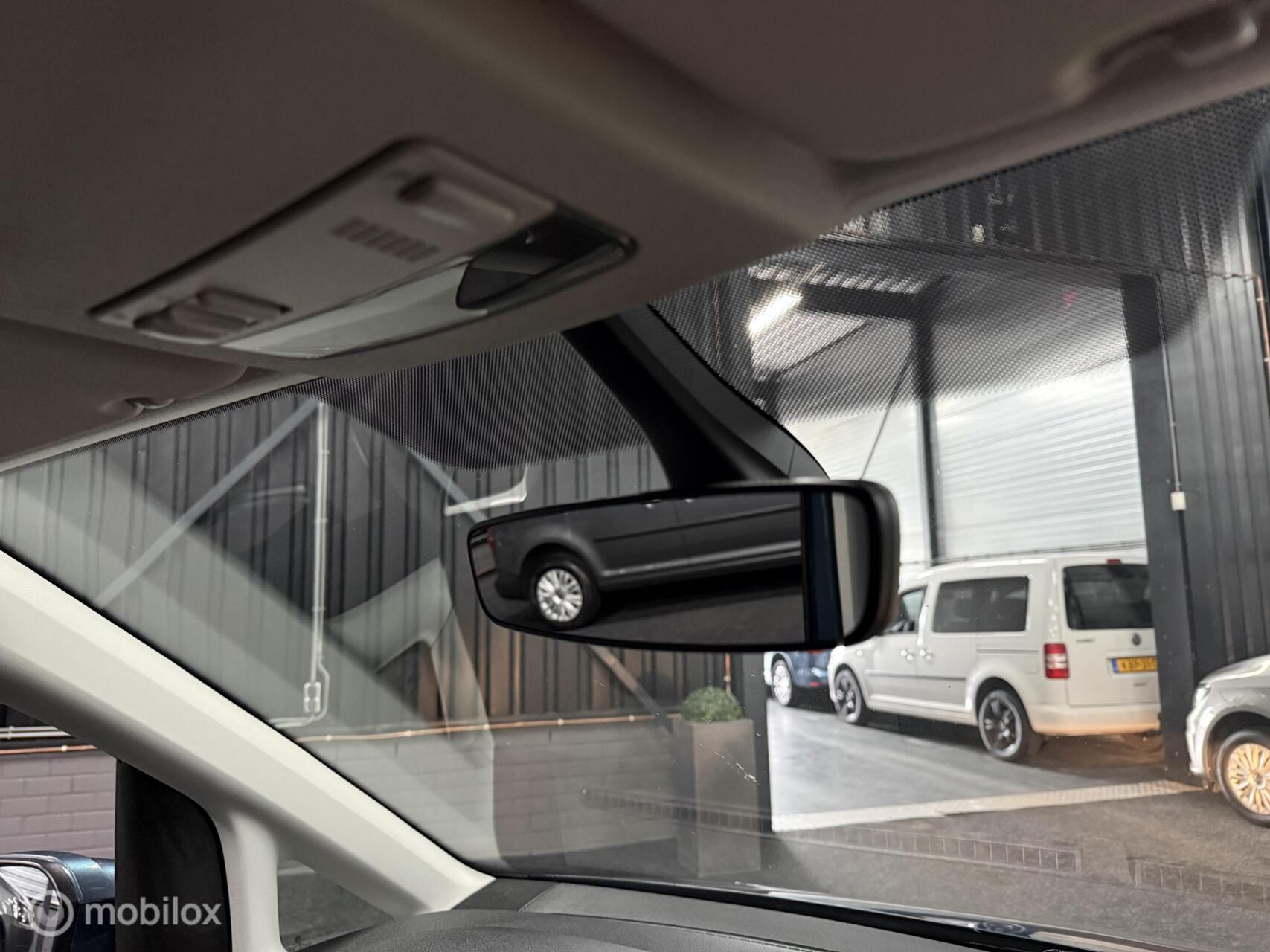 Foto van Volkswagen Caddy Maxi
