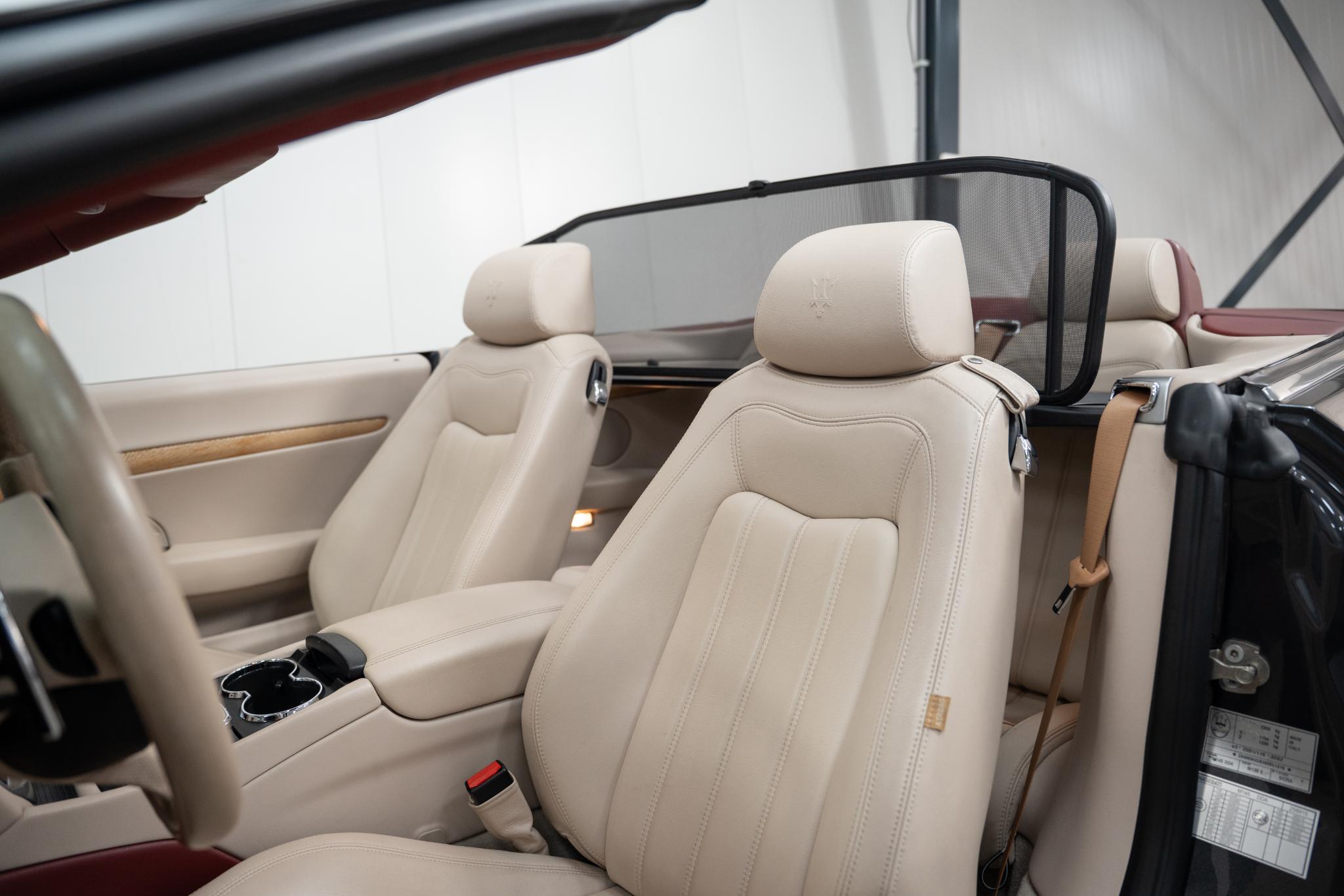 Foto van Maserati Grancabrio