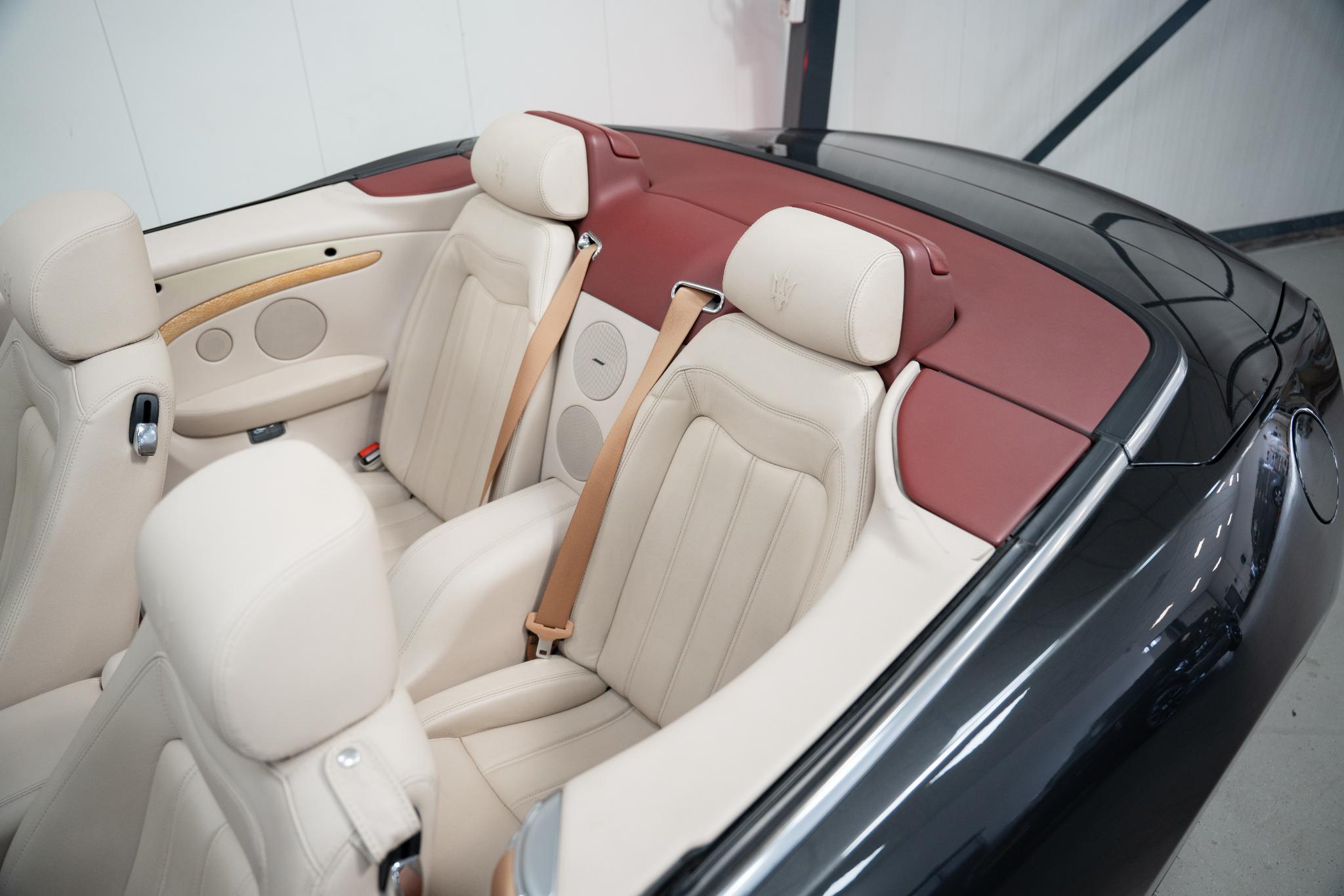 Foto van Maserati Grancabrio