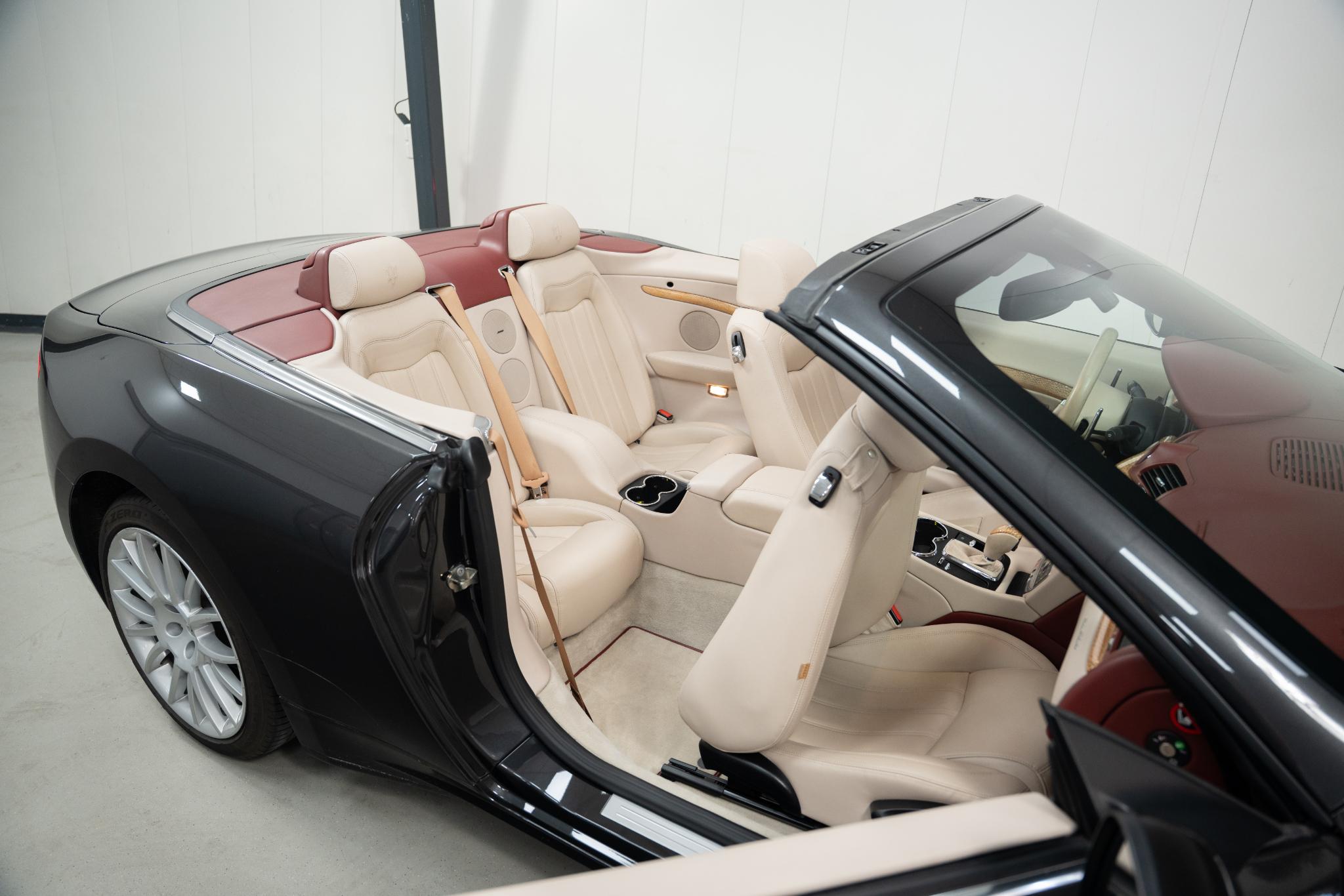 Foto van Maserati Grancabrio