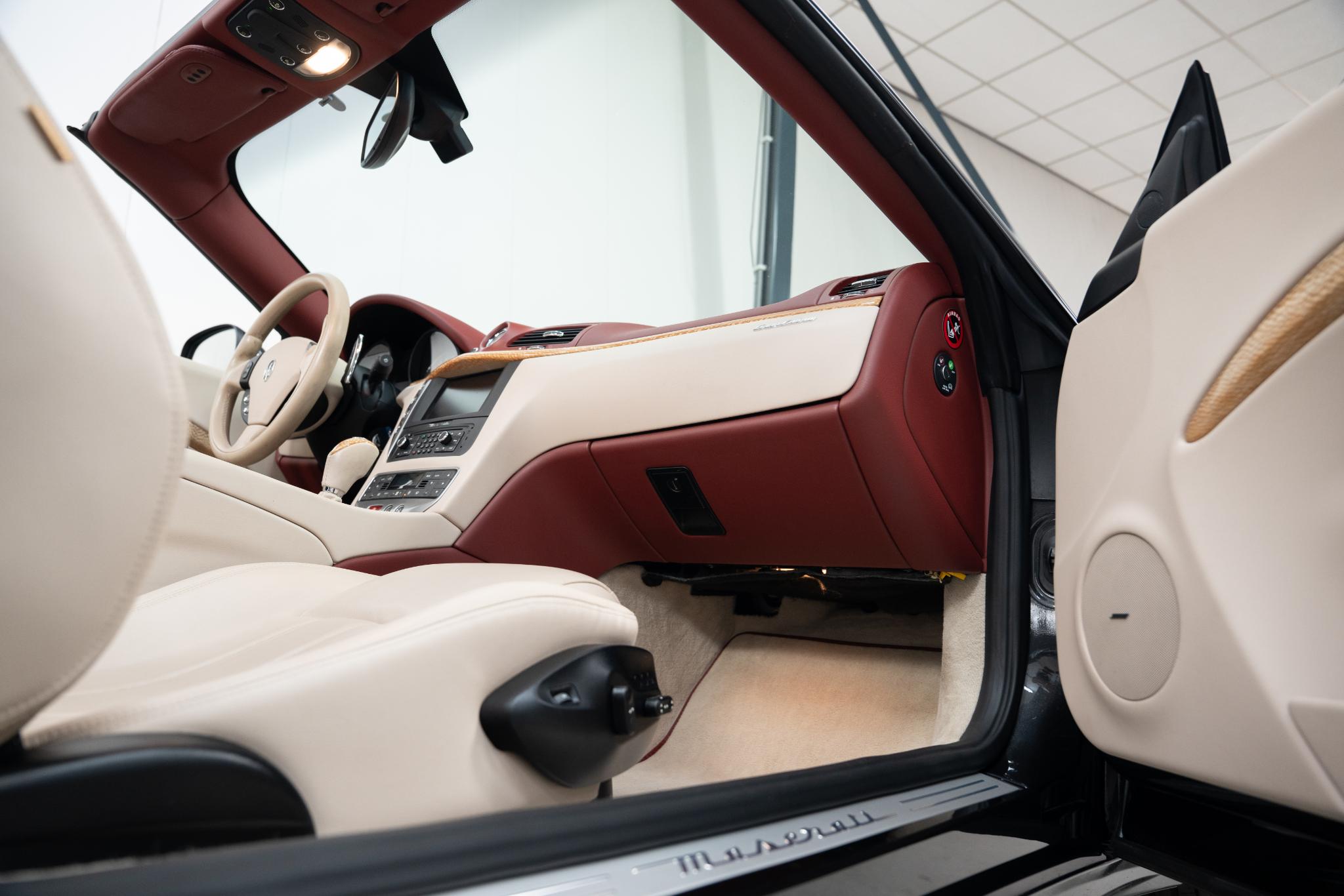 Foto van Maserati Grancabrio
