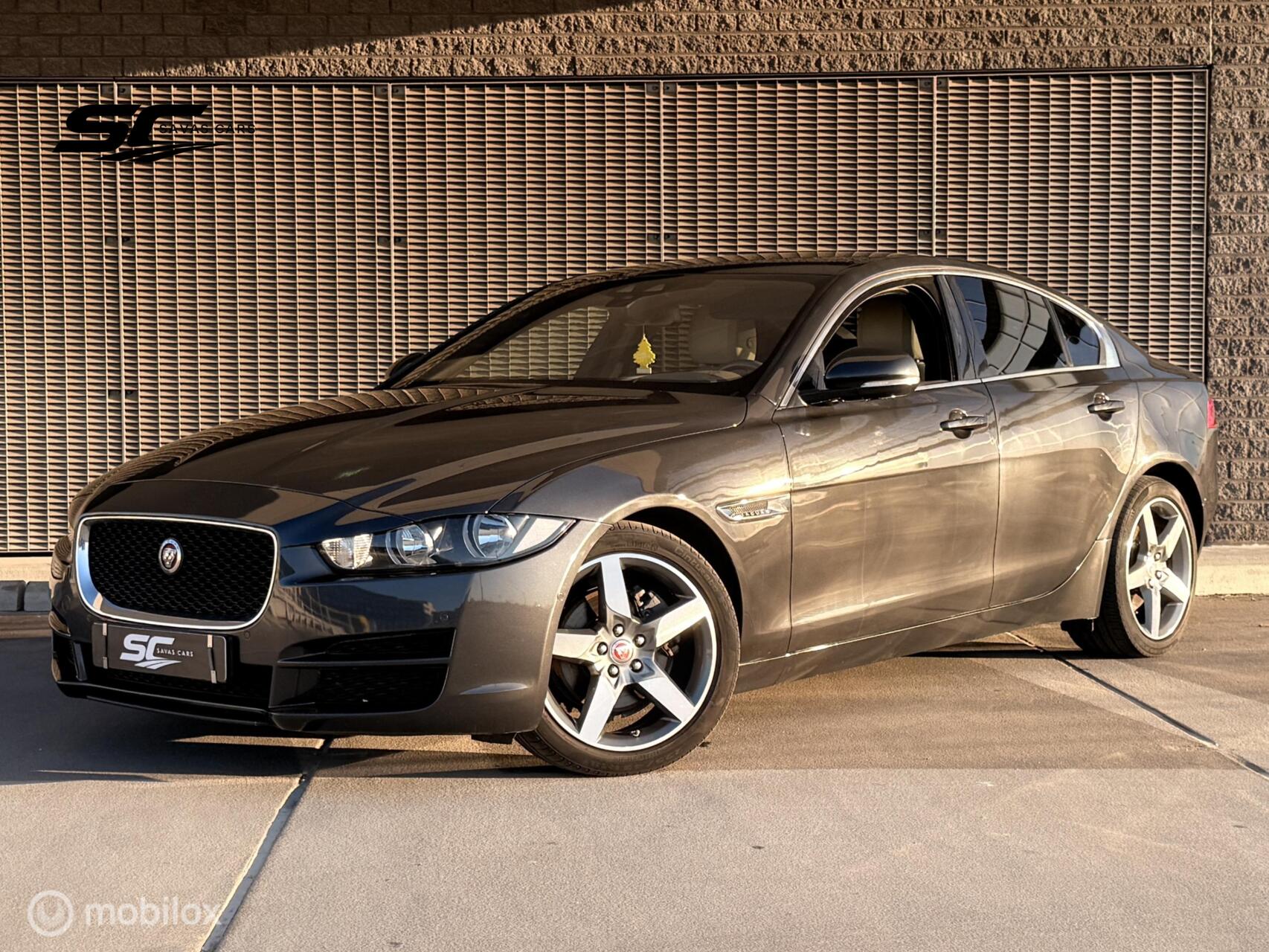 Jaguar Jaguar Xe 2.0 D R-Sport 2015 - voorkant