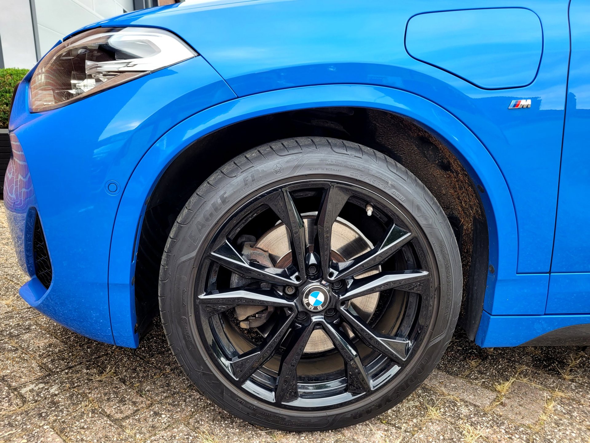 Foto van BMW X2 Xdrive25e