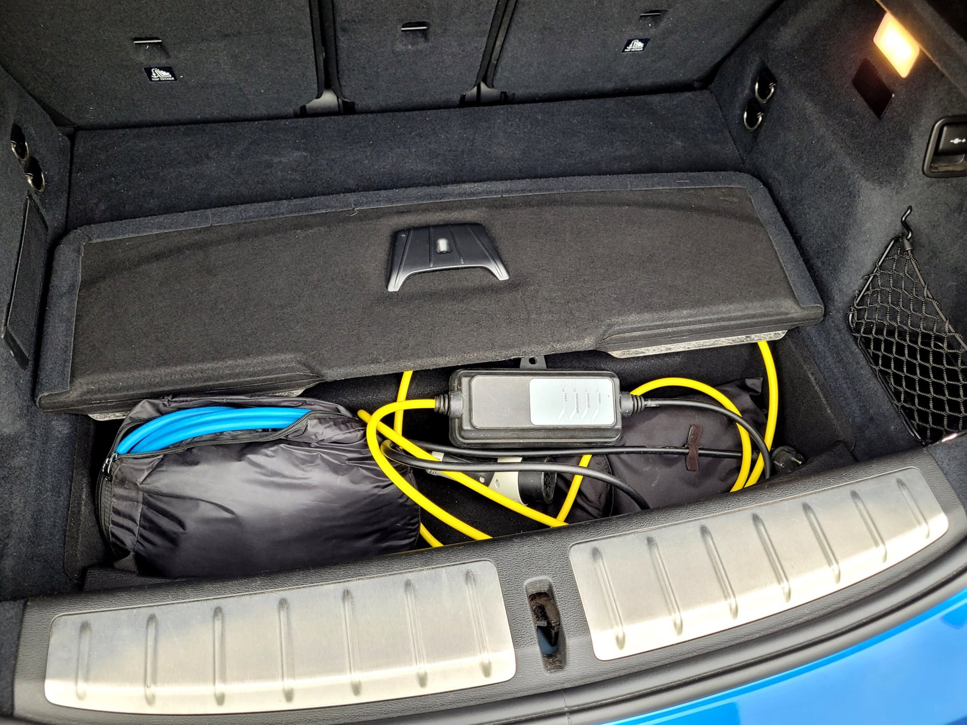 Foto van BMW X2 Xdrive25e