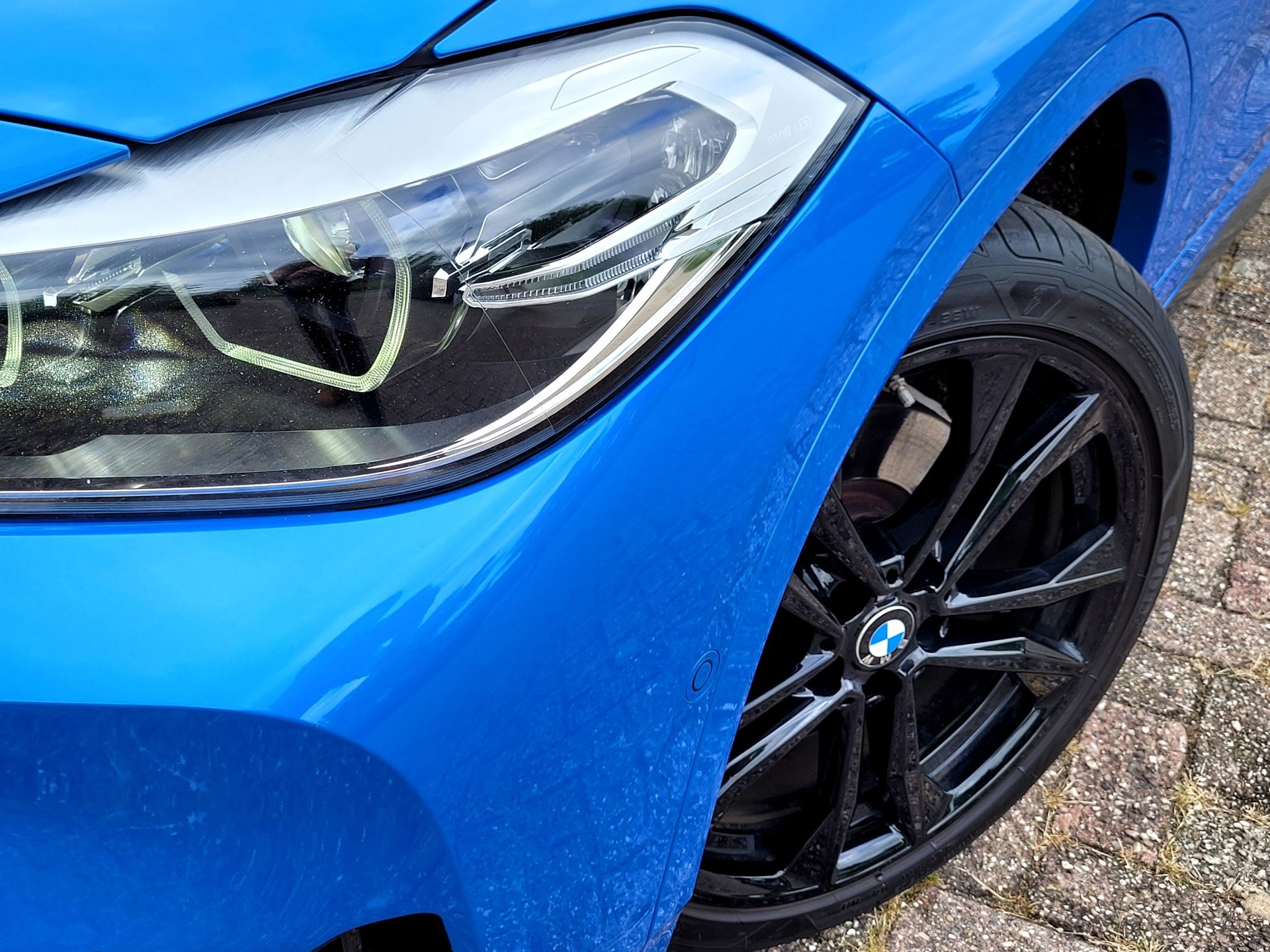 Foto van BMW X2 Xdrive25e
