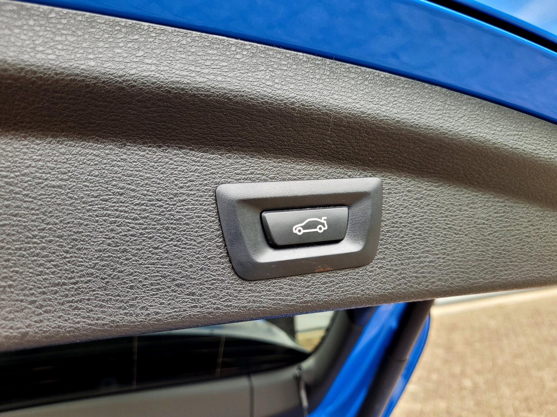 Foto van BMW X2 Xdrive25e