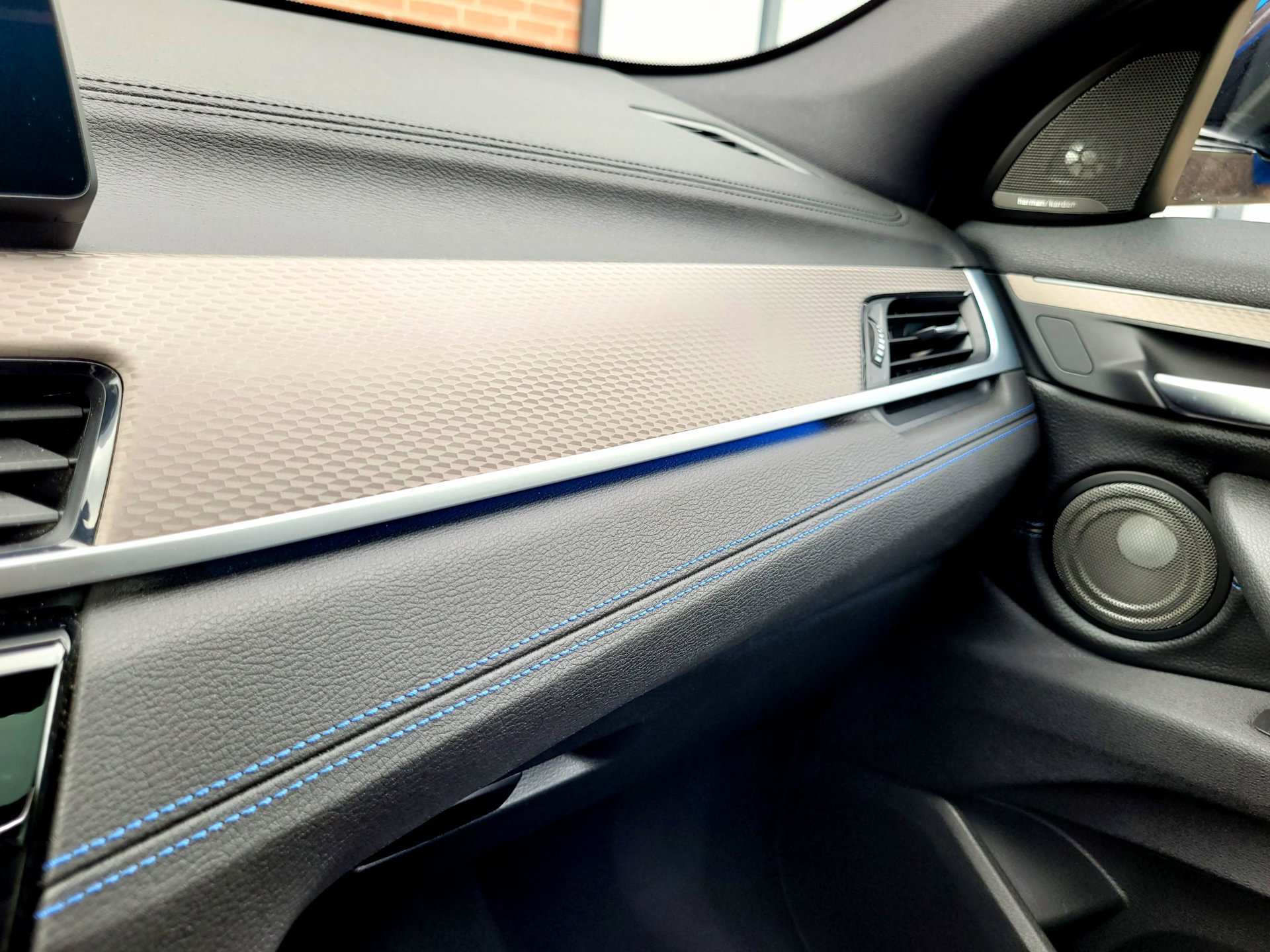 Foto van BMW X2 Xdrive25e