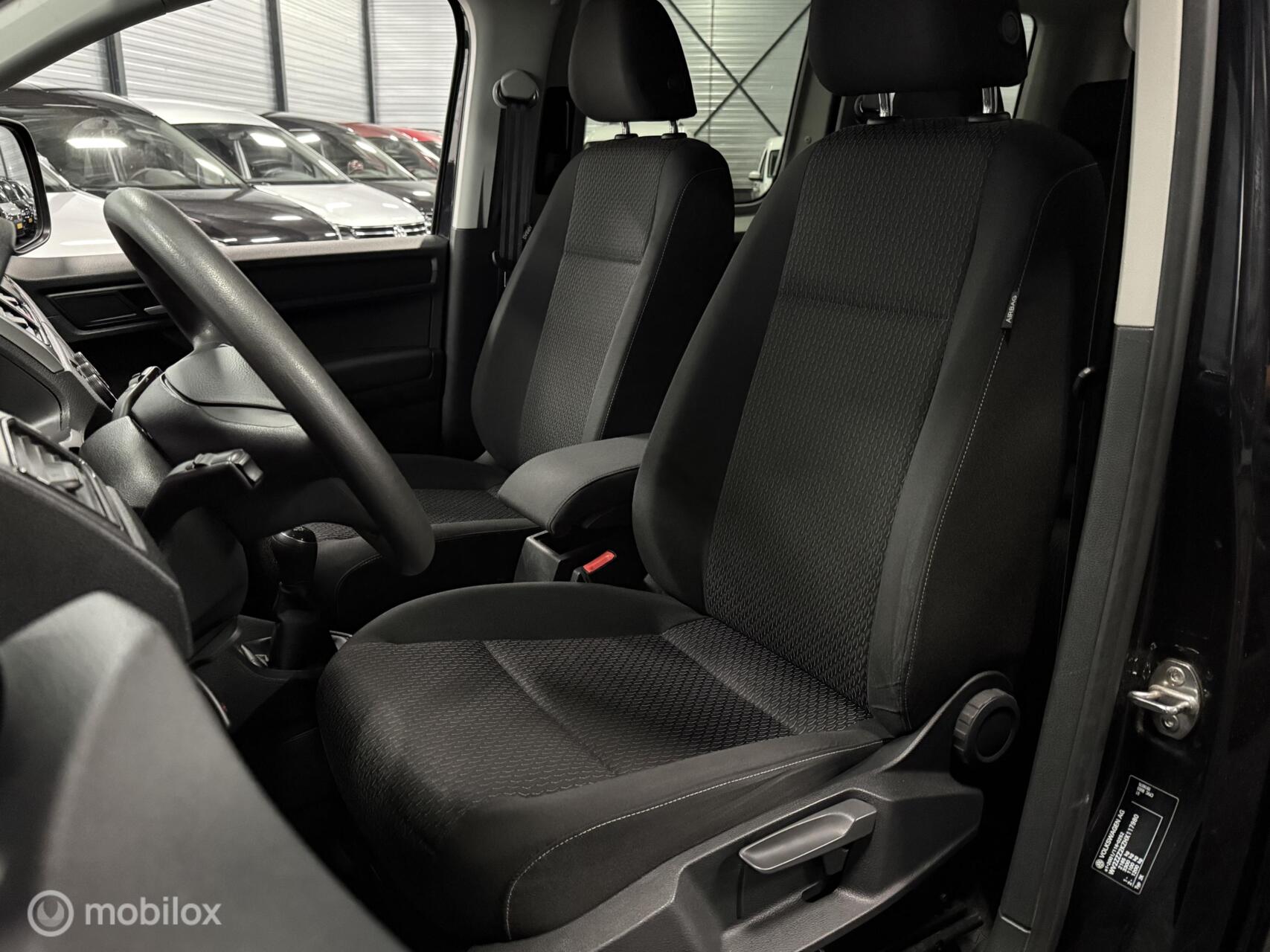 Foto van Volkswagen Caddy Combi