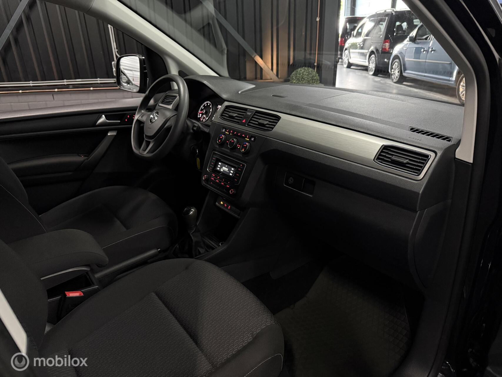 Foto van Volkswagen Caddy Combi