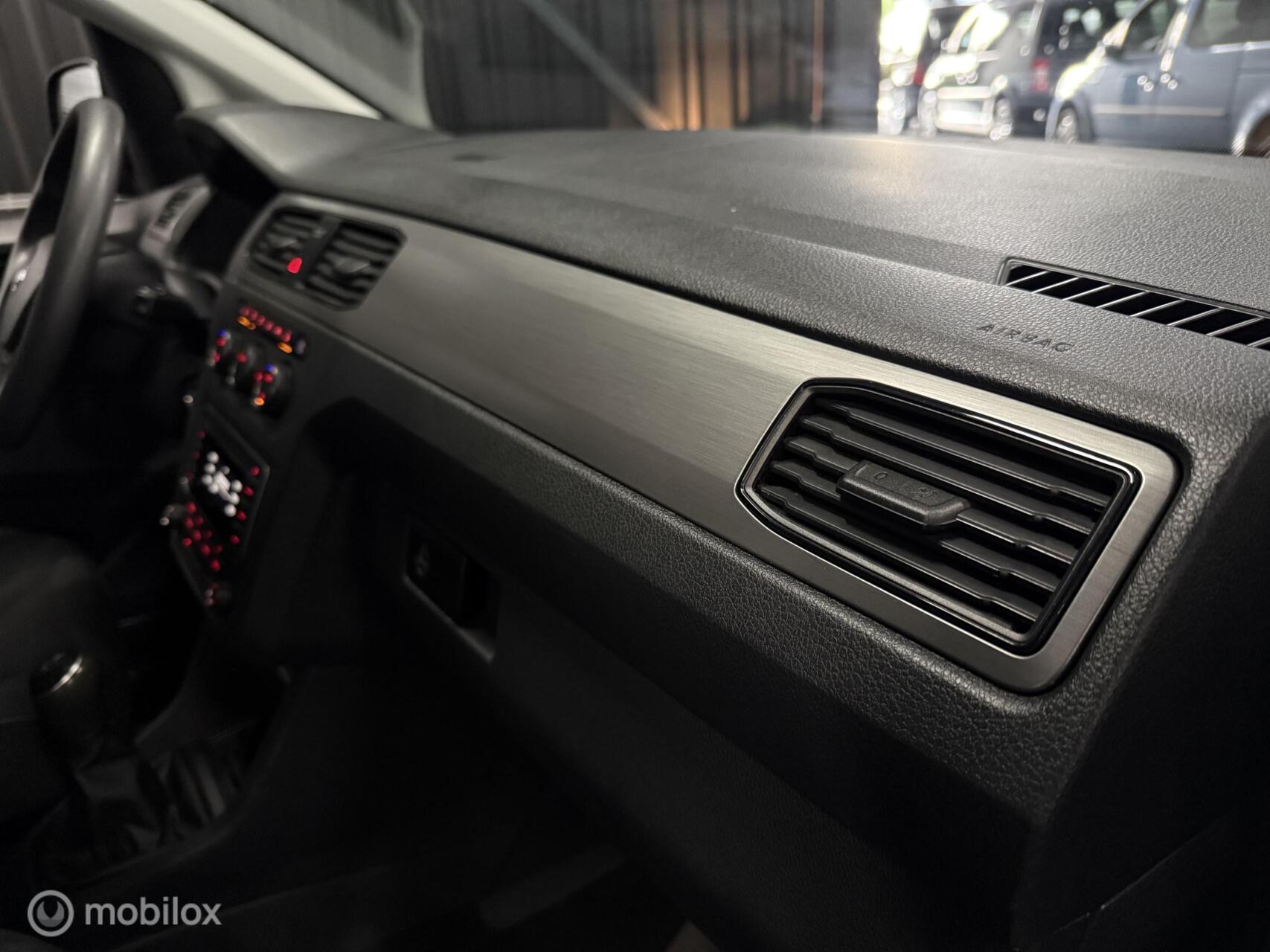 Foto van Volkswagen Caddy Combi