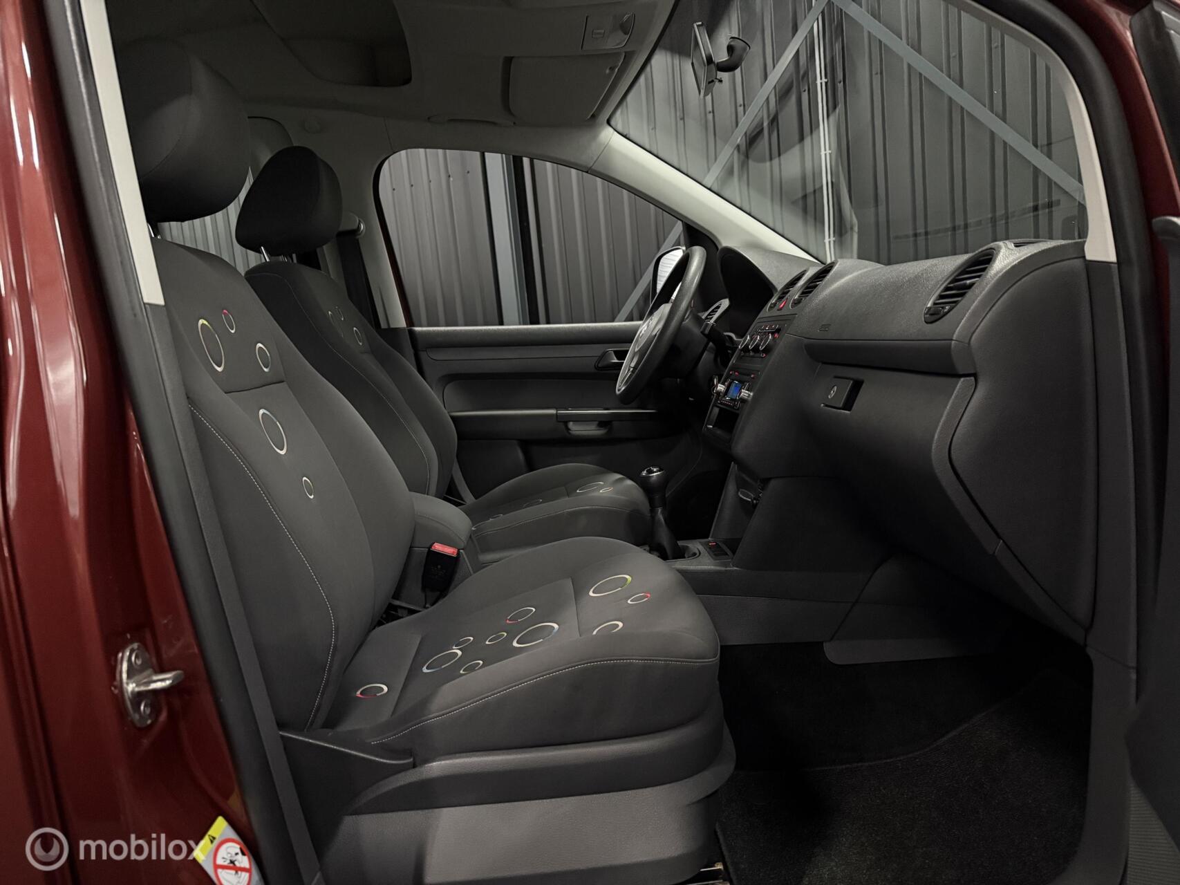 Foto van Volkswagen Caddy Combi
