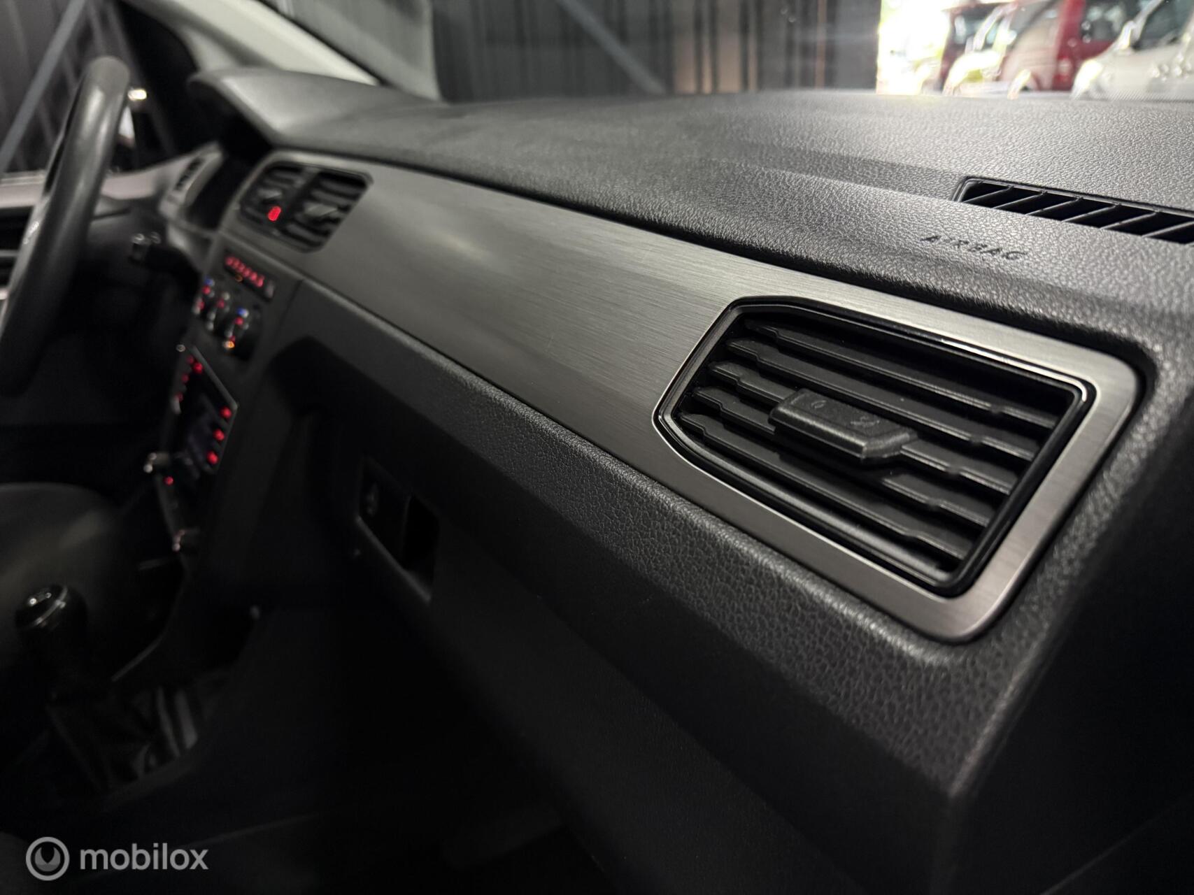 Foto van Volkswagen Caddy Combi