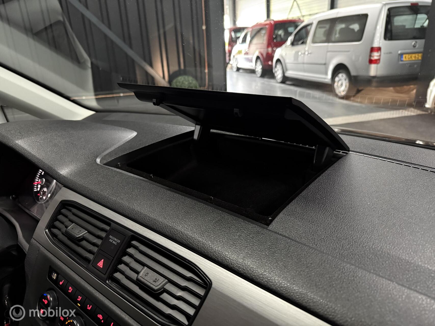 Foto van Volkswagen Caddy Combi