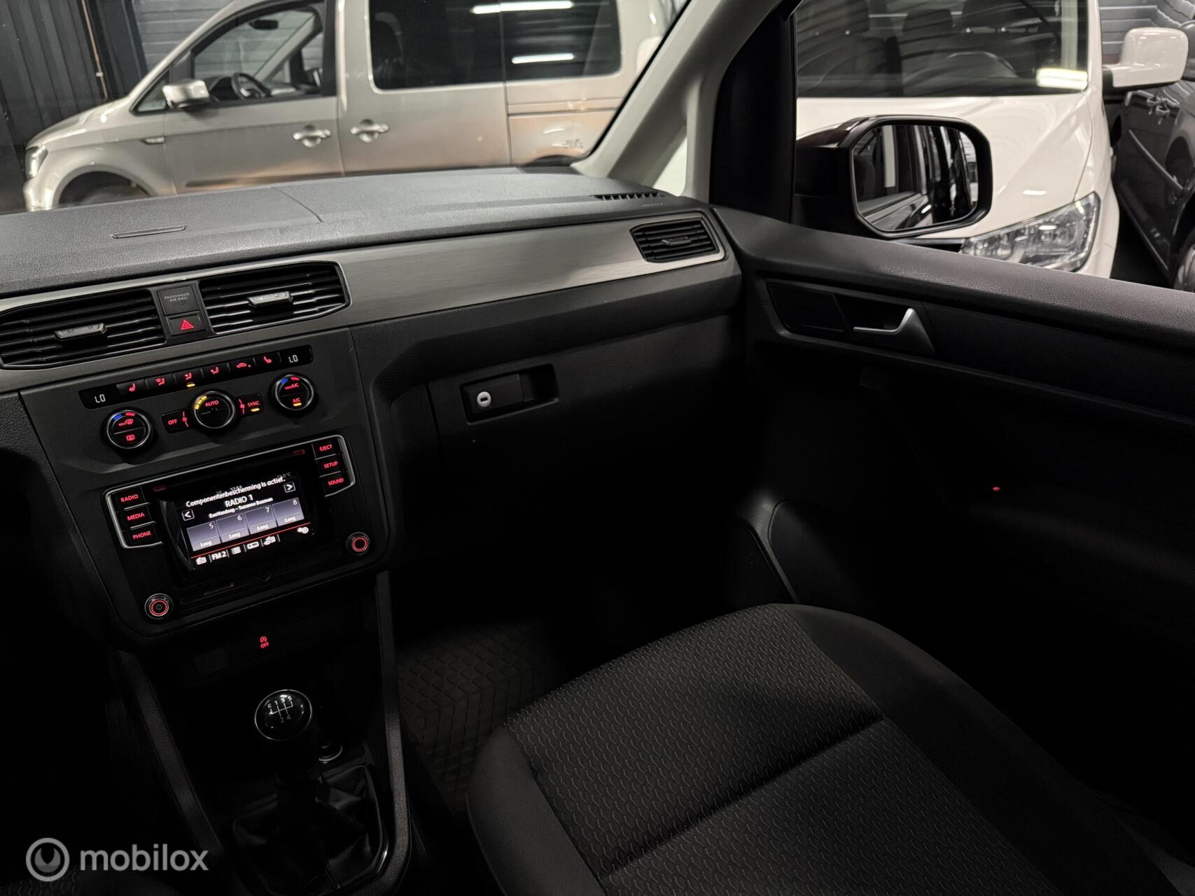 Foto van Volkswagen Caddy Combi