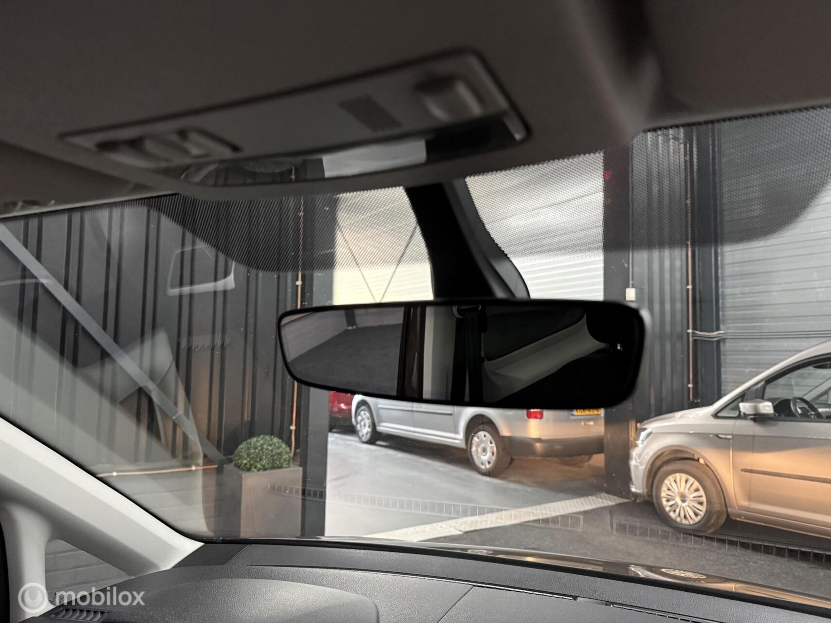 Foto van Volkswagen Caddy Maxi