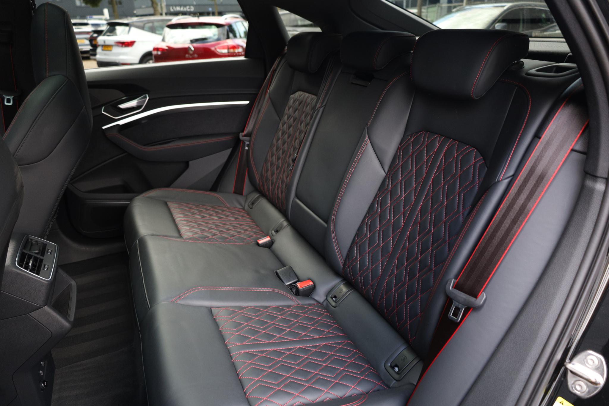 Foto van Audi Q8 Sportback E-tron