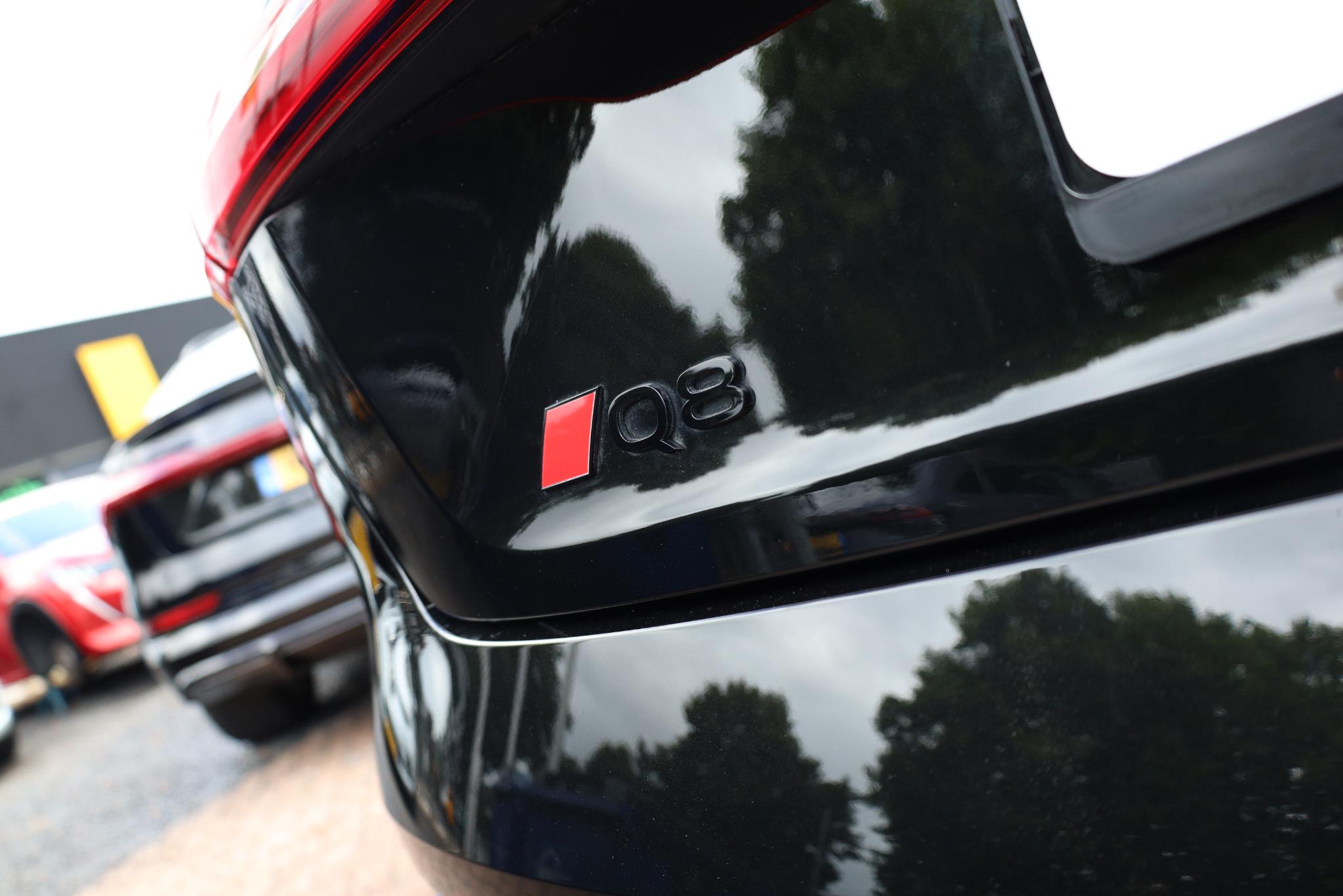 Foto van Audi Q8 Sportback E-tron