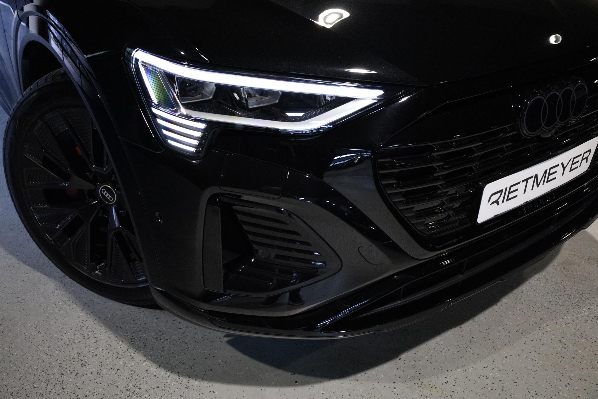 Foto van Audi Q8 Sportback E-tron