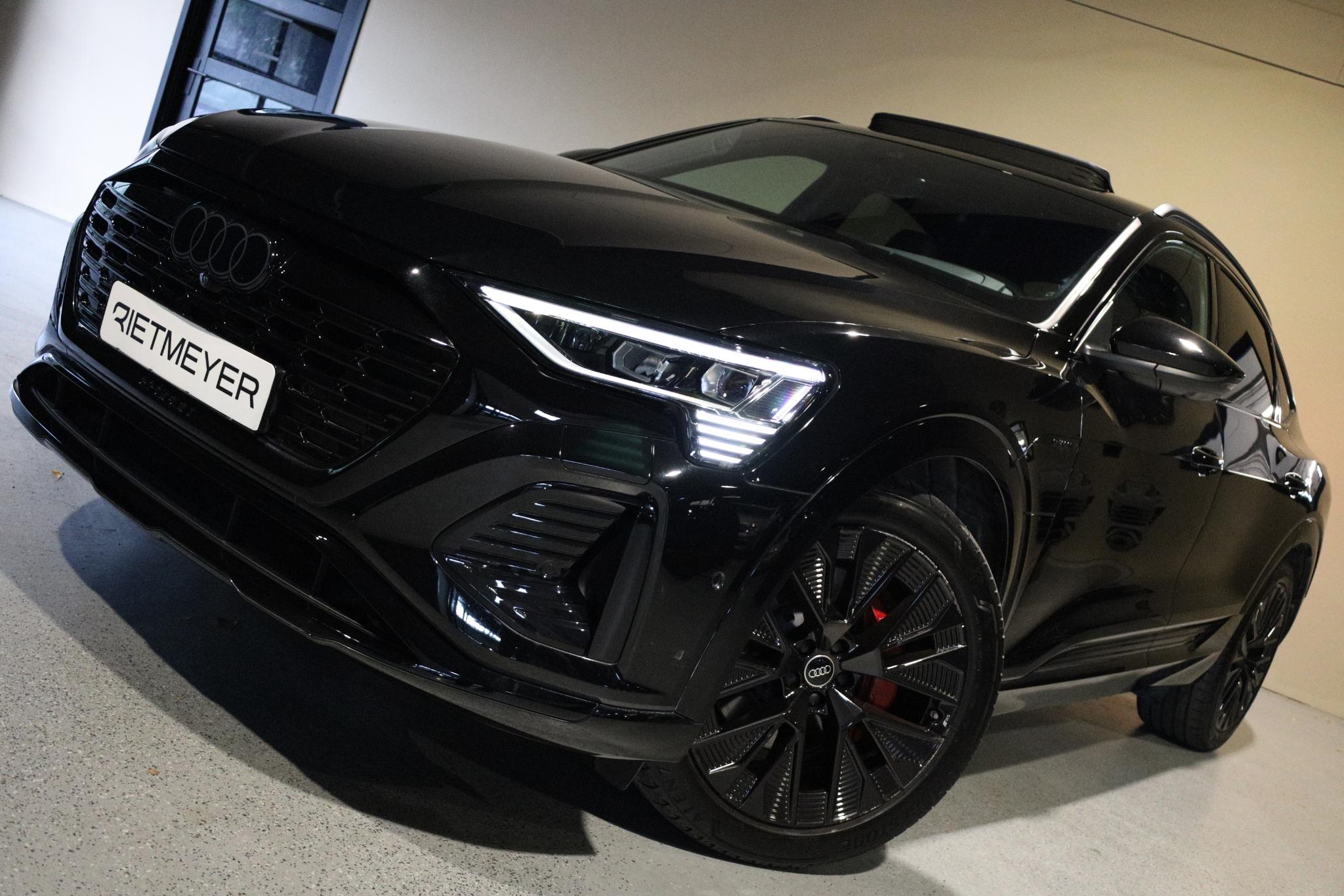 Foto van Audi Q8 Sportback E-tron