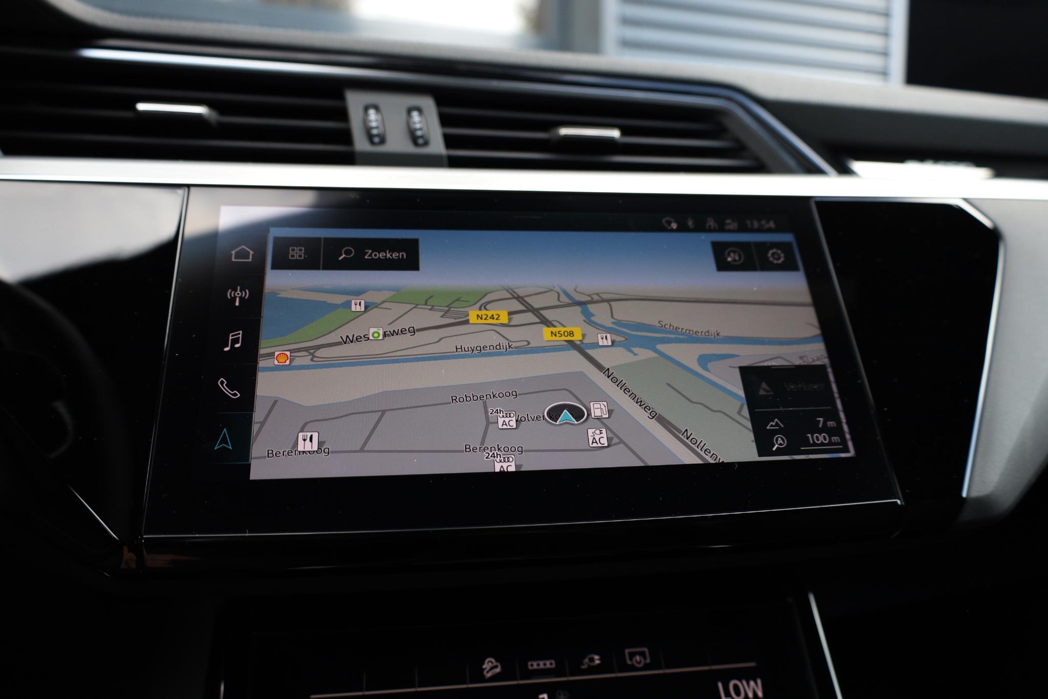 Foto van Audi Q8 Sportback E-tron