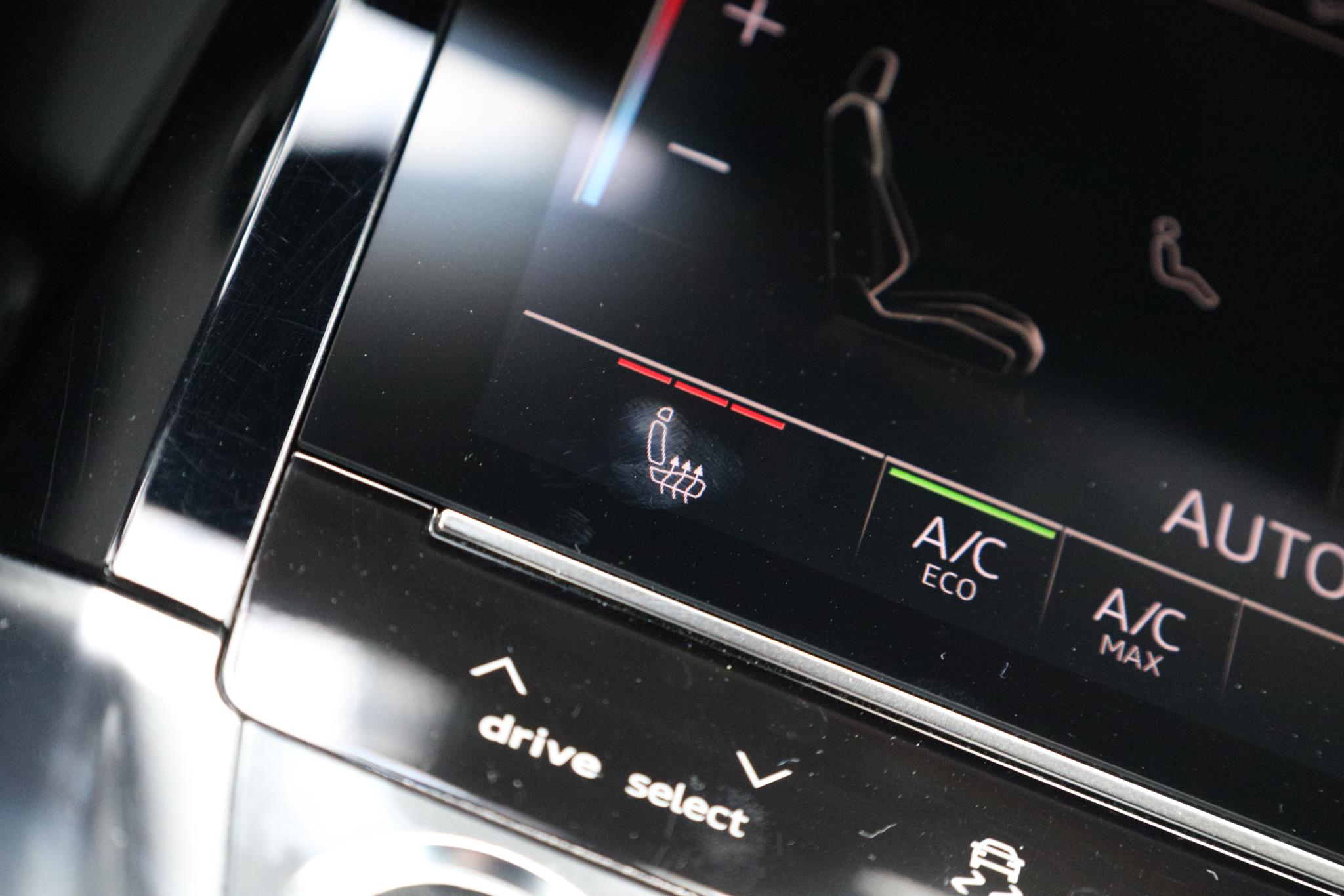 Foto van Audi Q8 Sportback E-tron