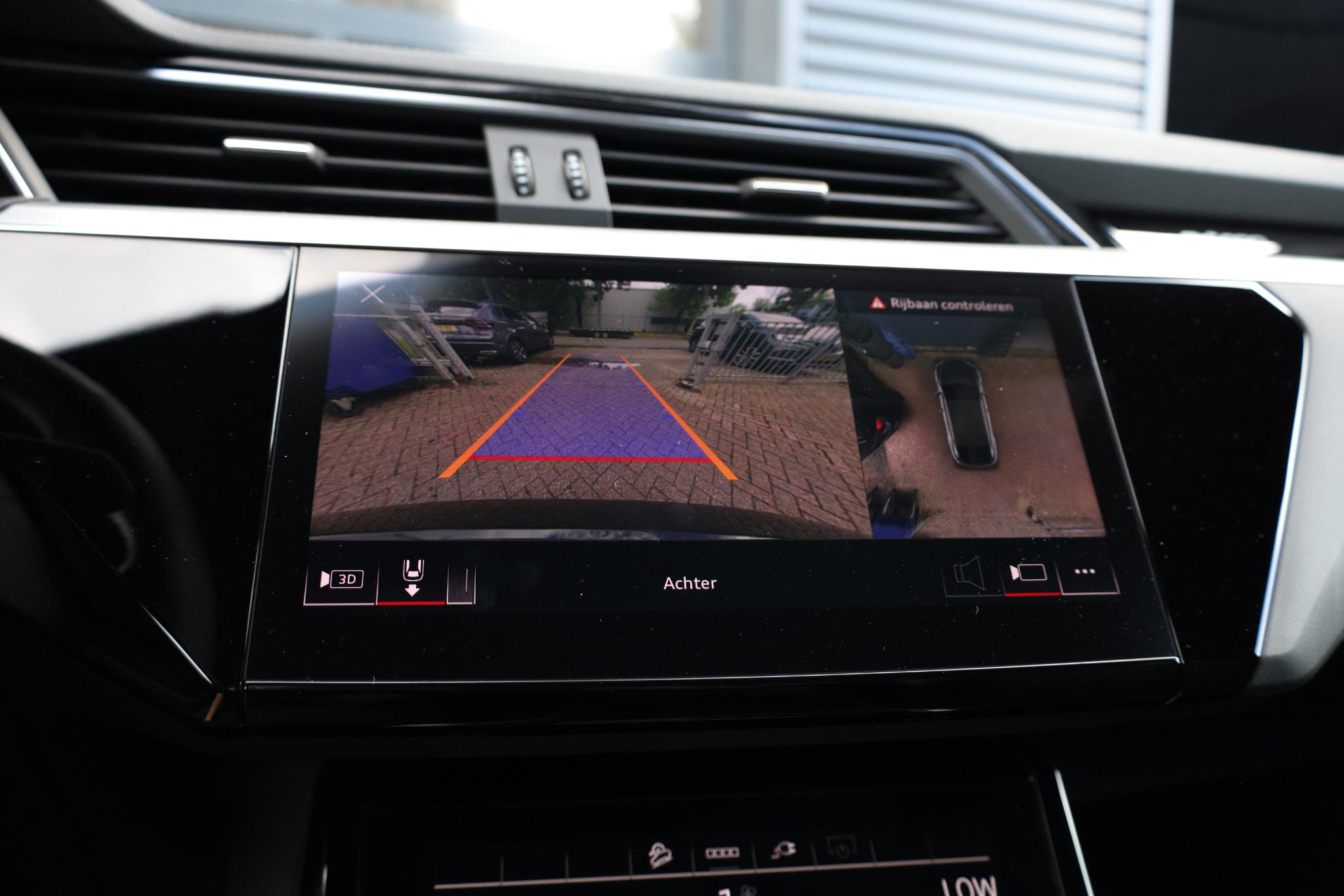 Foto van Audi Q8 Sportback E-tron