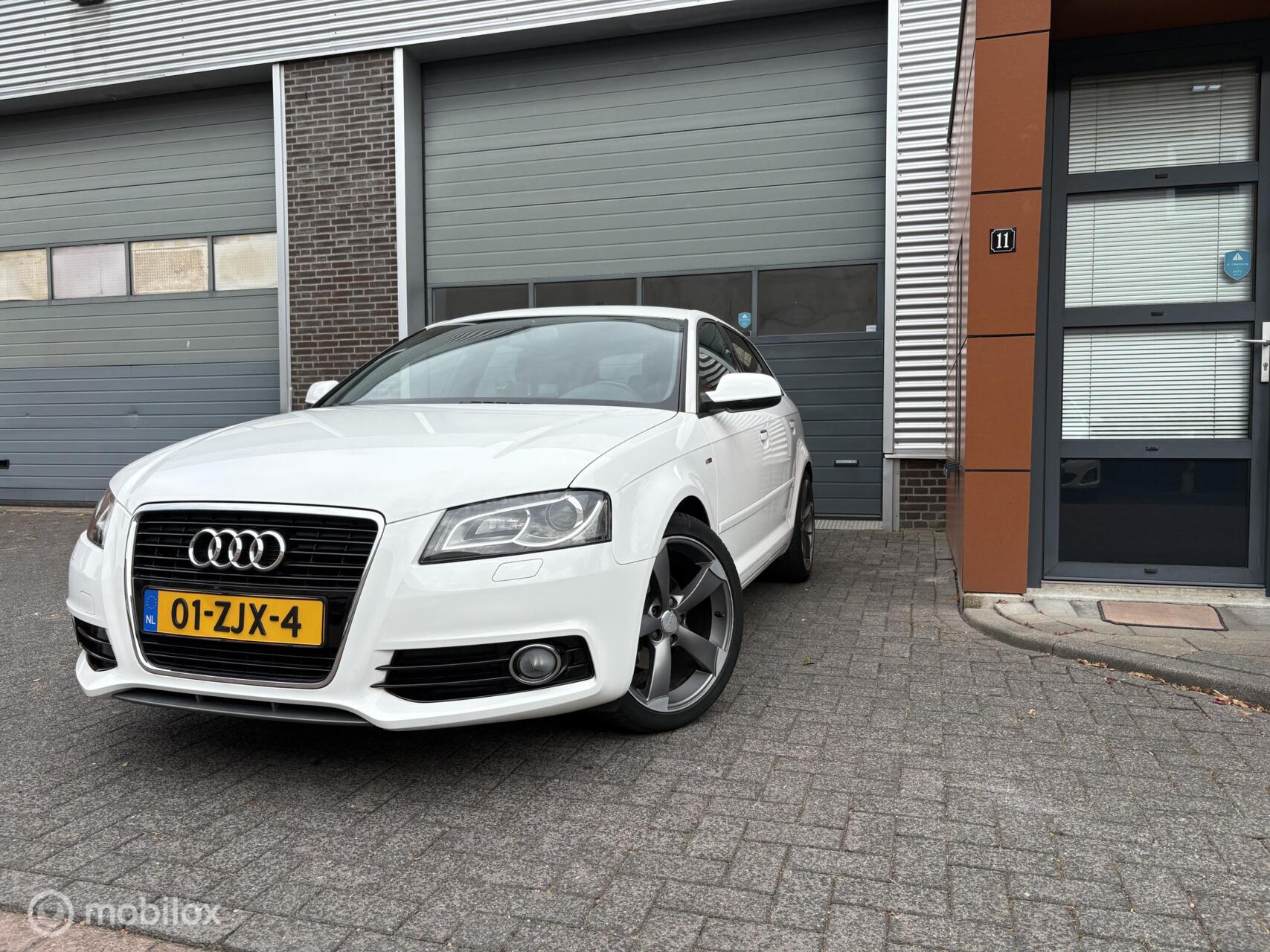 Audi A3 Sportback 1.2 TFSI Ambition Pro Line S 2012 - voorkant