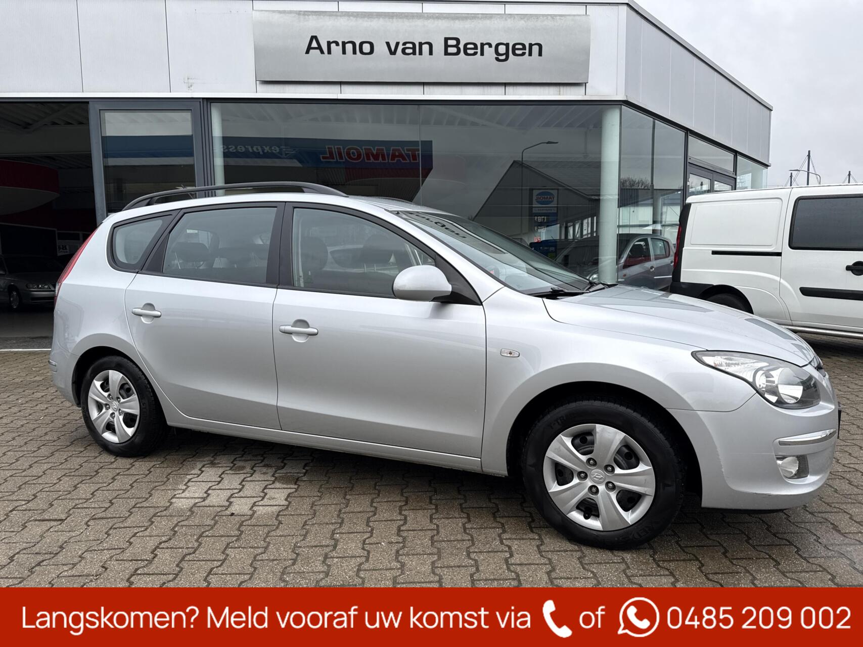 Hyundai I30 CW 1.6i Dynamic, climatronic, pdc, trekhaak, USB, AUX, isofix, nieuwe distributieset. 2010 - voorkant