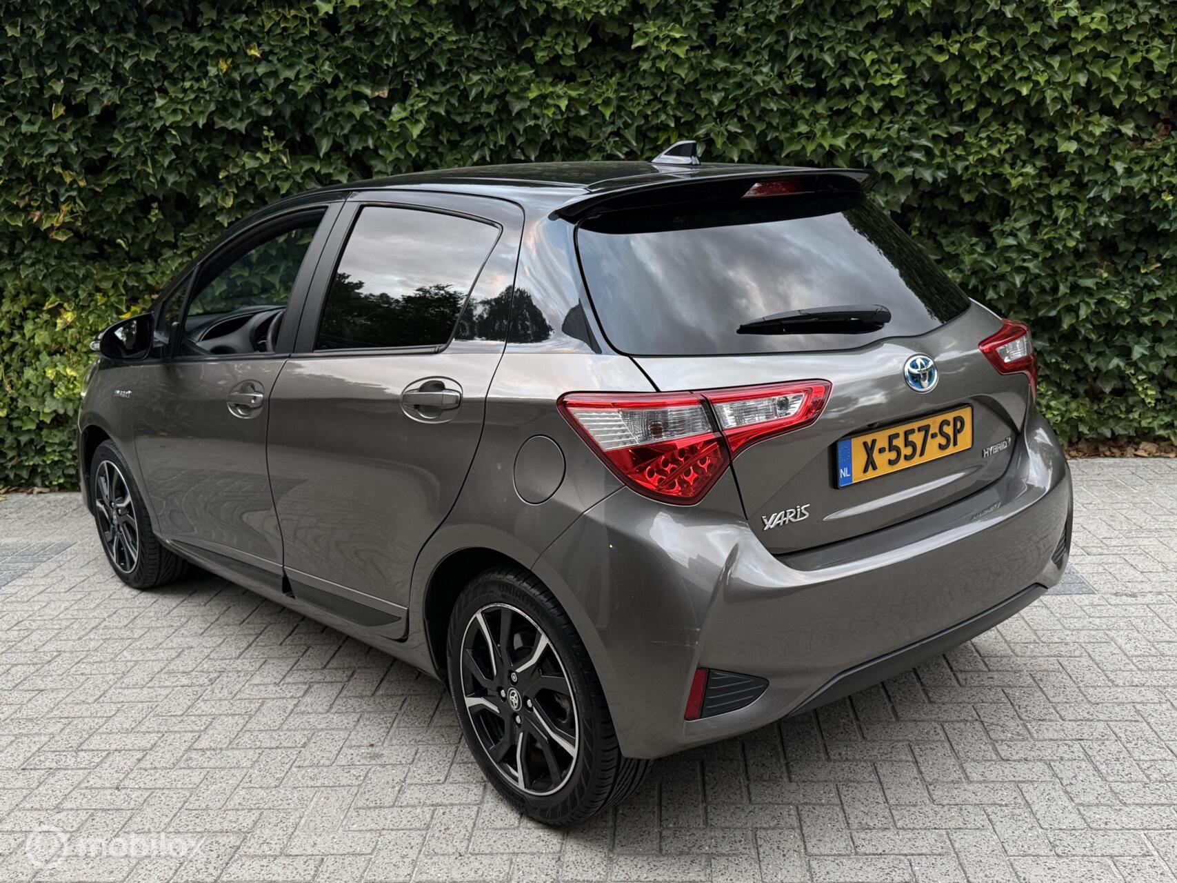 Foto van Toyota Toyota Yaris Hybrid