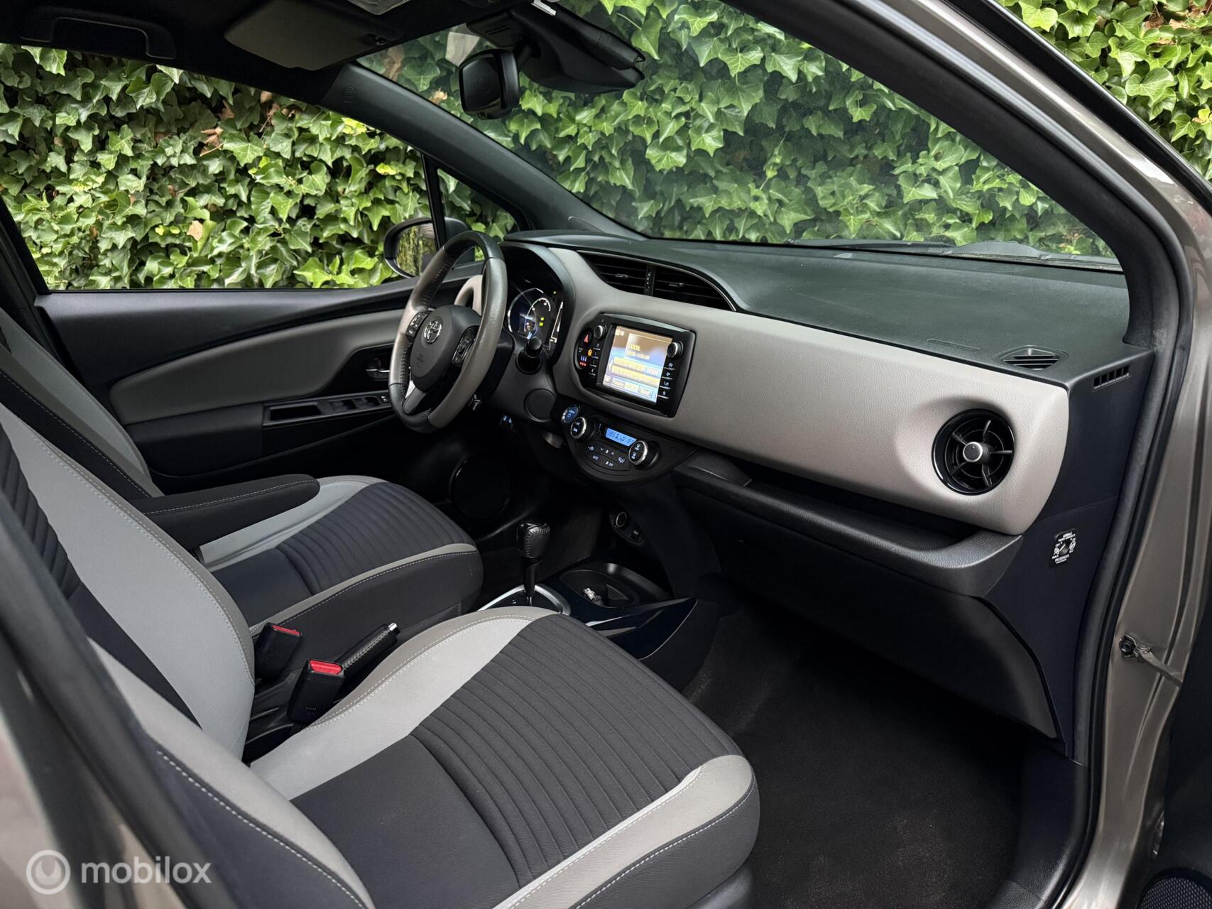 Foto van Toyota Toyota Yaris Hybrid