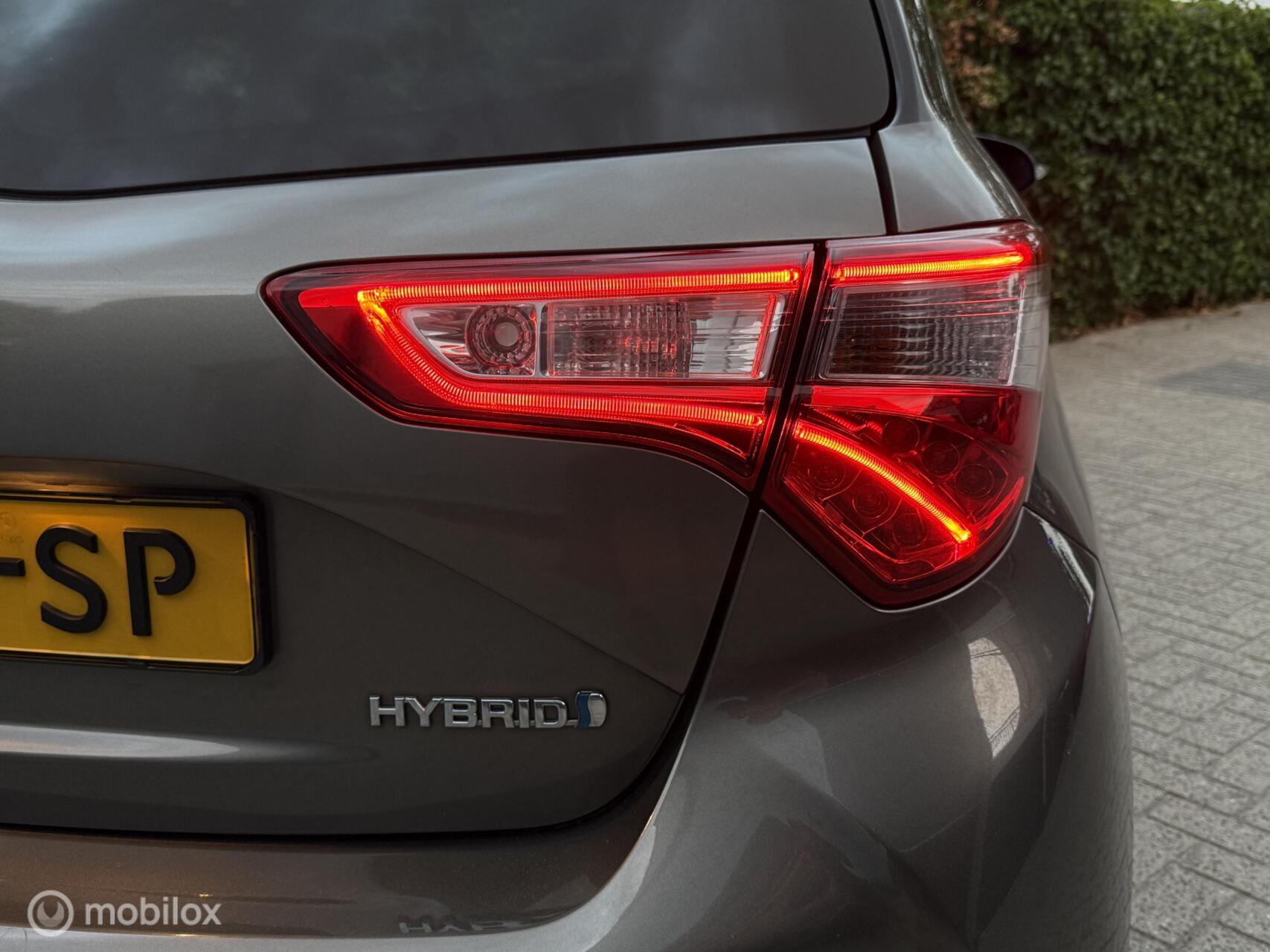 Foto van Toyota Toyota Yaris Hybrid