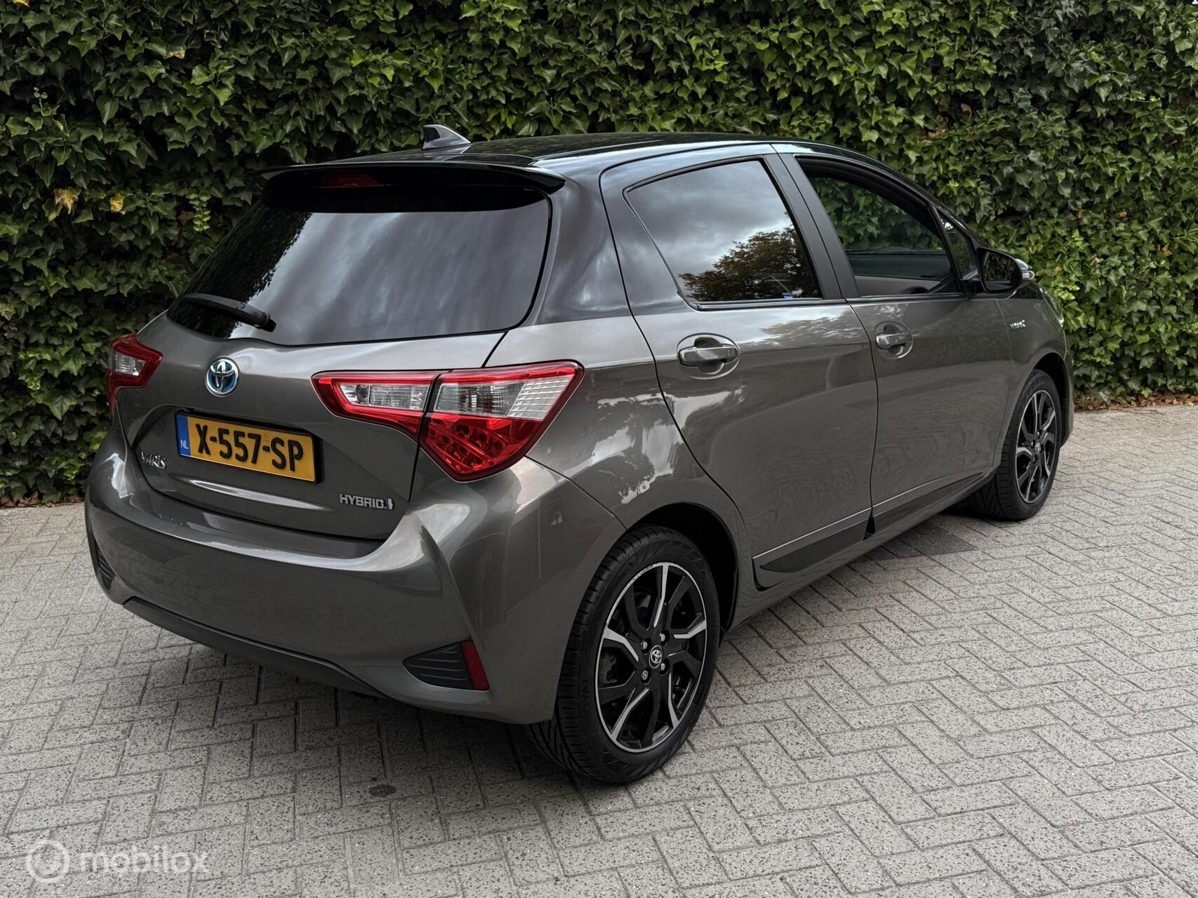 Foto van Toyota Toyota Yaris Hybrid