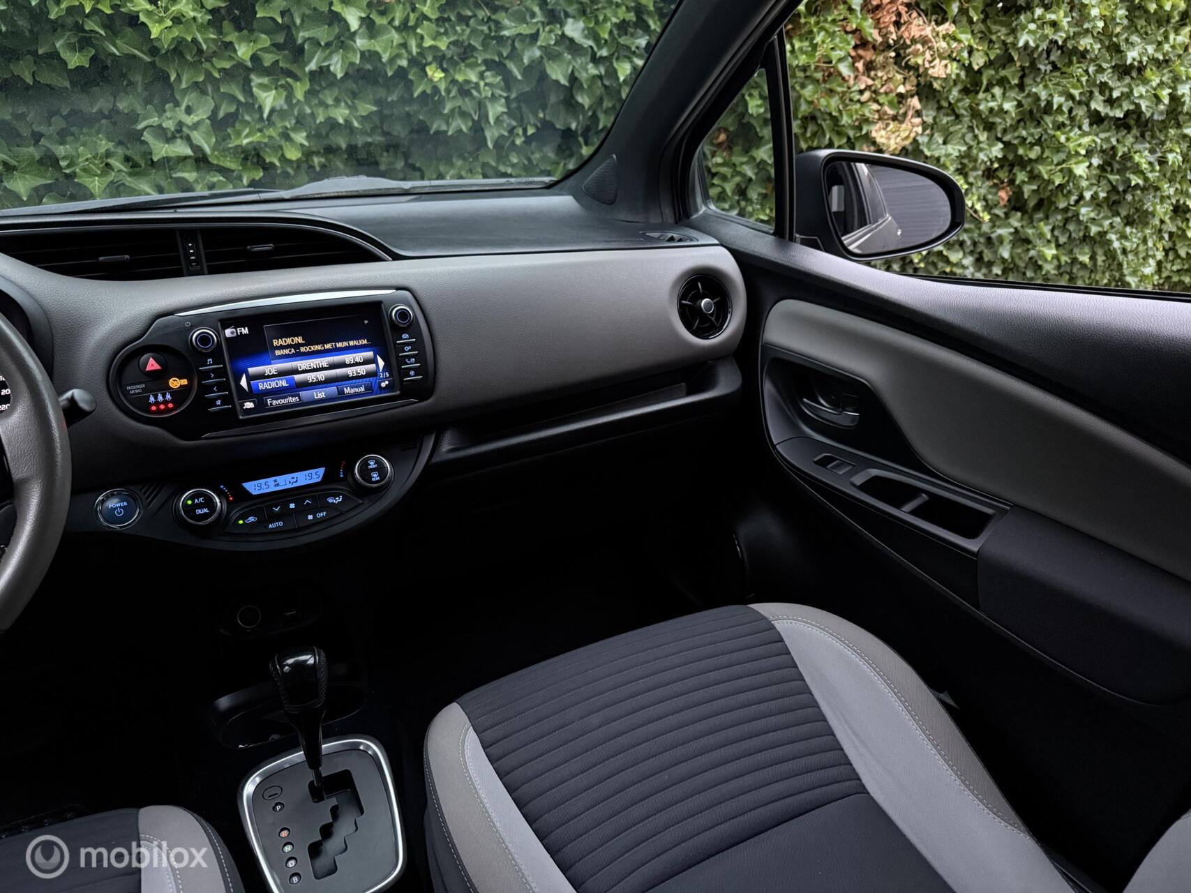 Foto van Toyota Toyota Yaris Hybrid