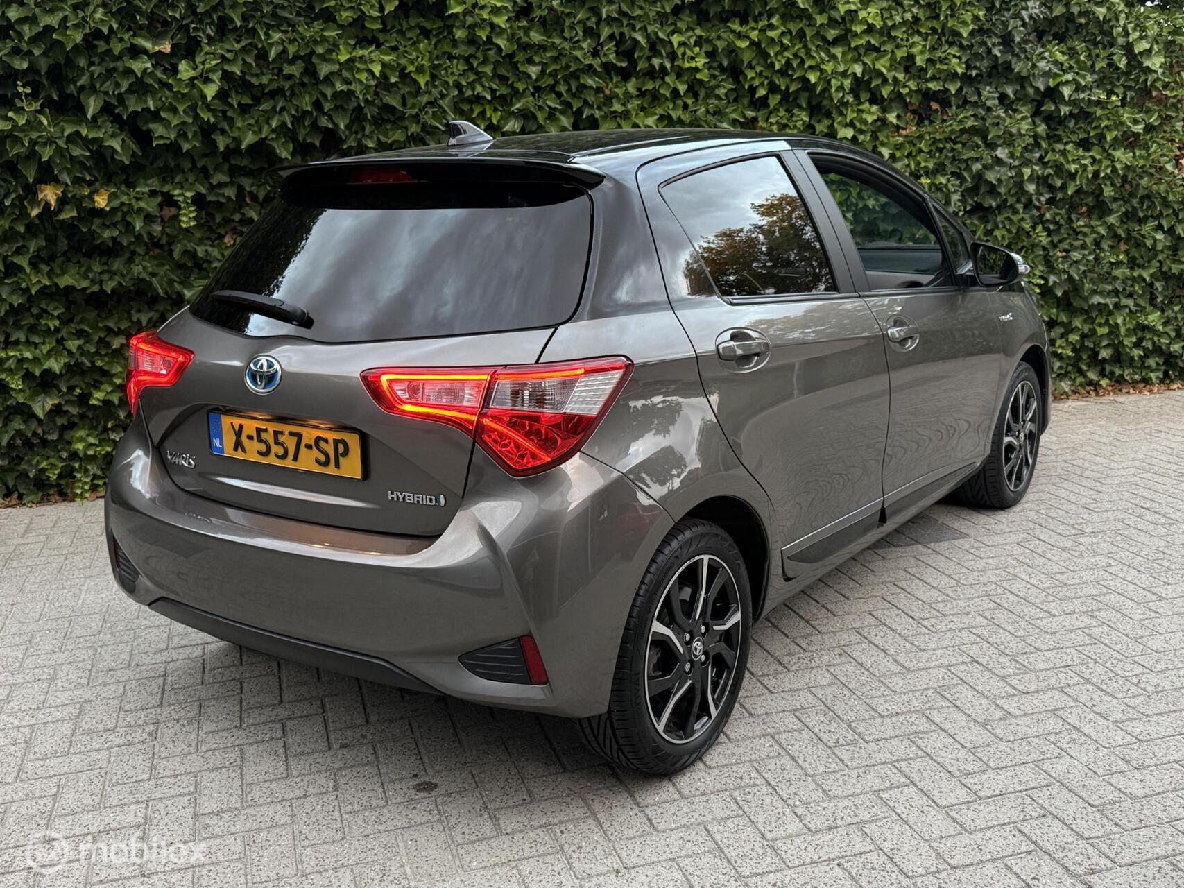 Foto van Toyota Toyota Yaris Hybrid