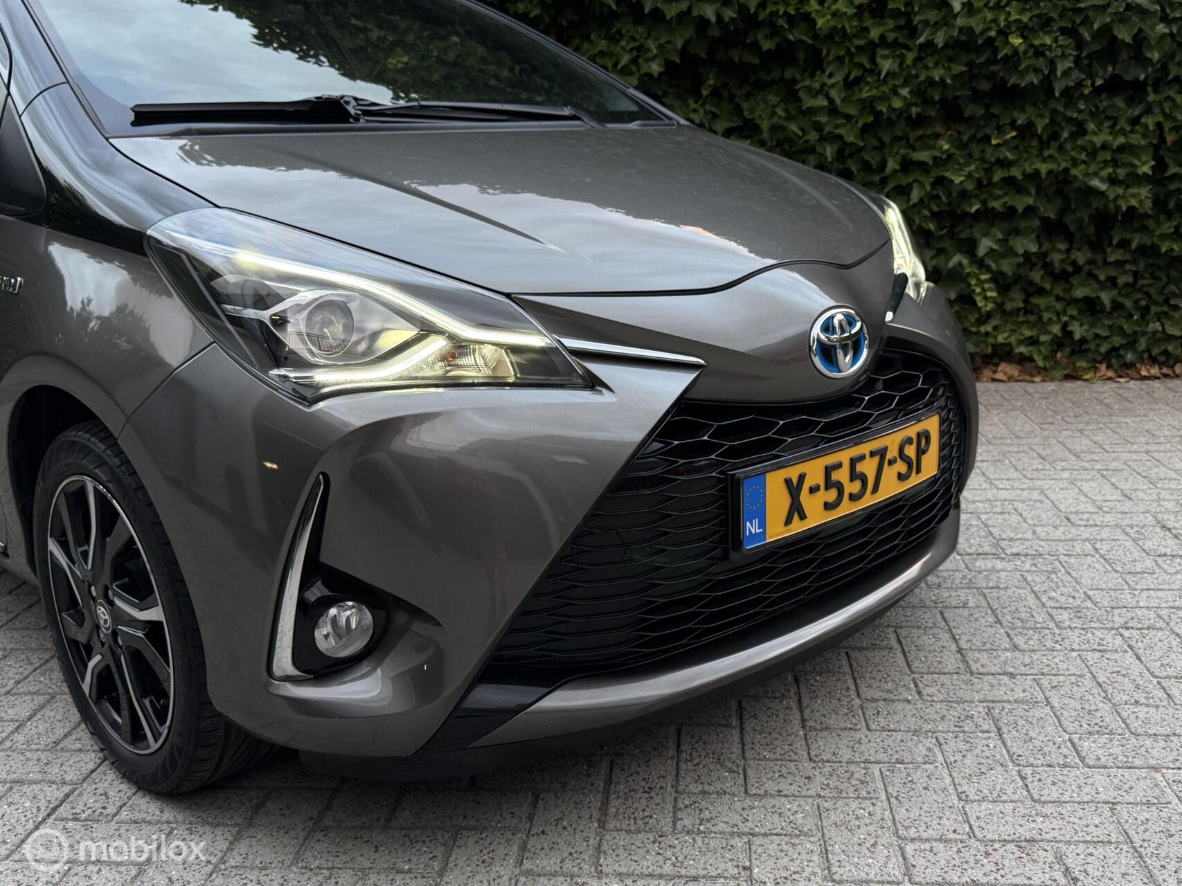 Foto van Toyota Toyota Yaris Hybrid