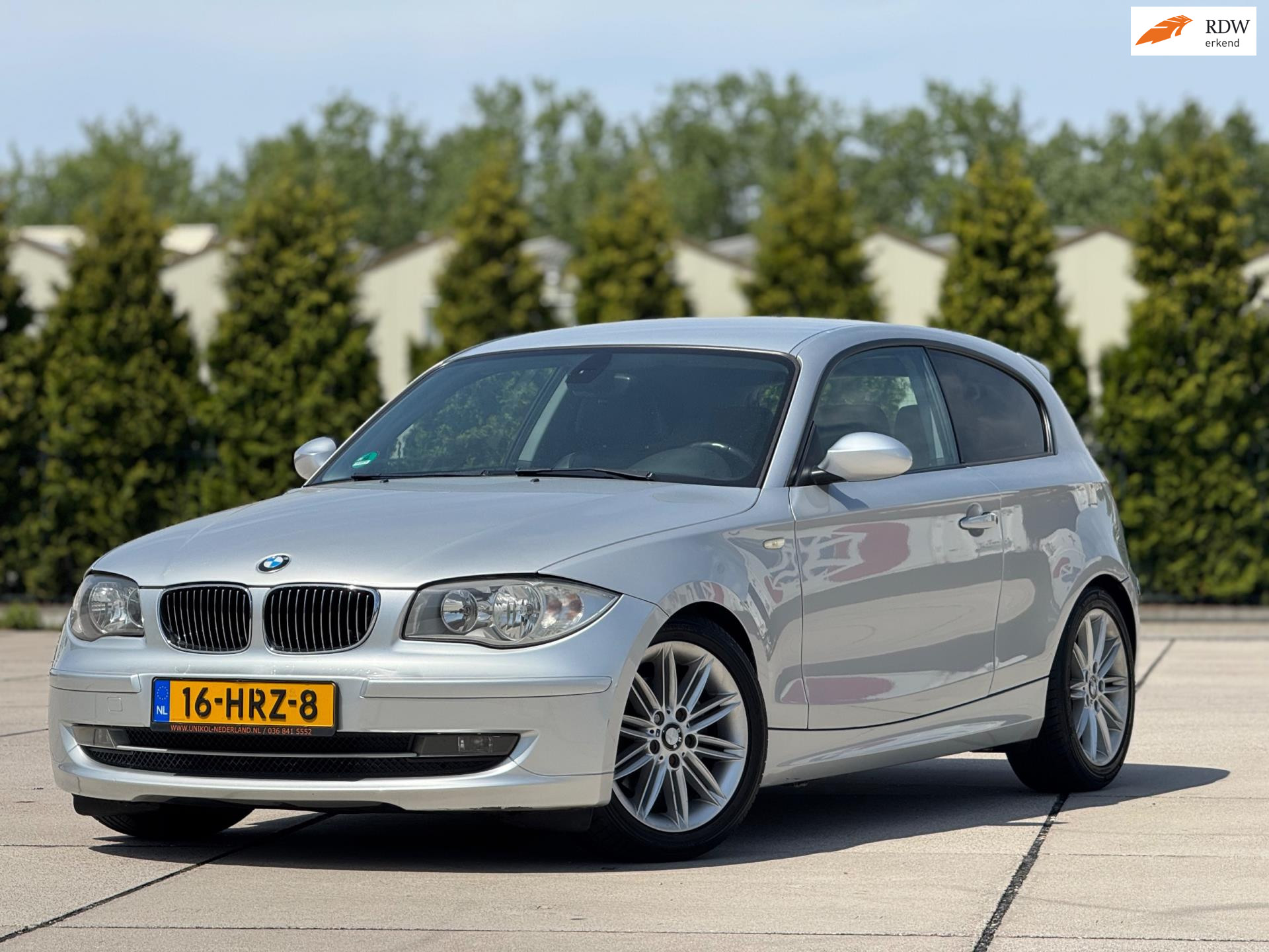 BMW 1er Reihe 120i High Executive | Automaat | Android Car Play | Leder sportstoelen | Parkeersensoren | Getinte ramen | 17 inch 2007 - voorkant