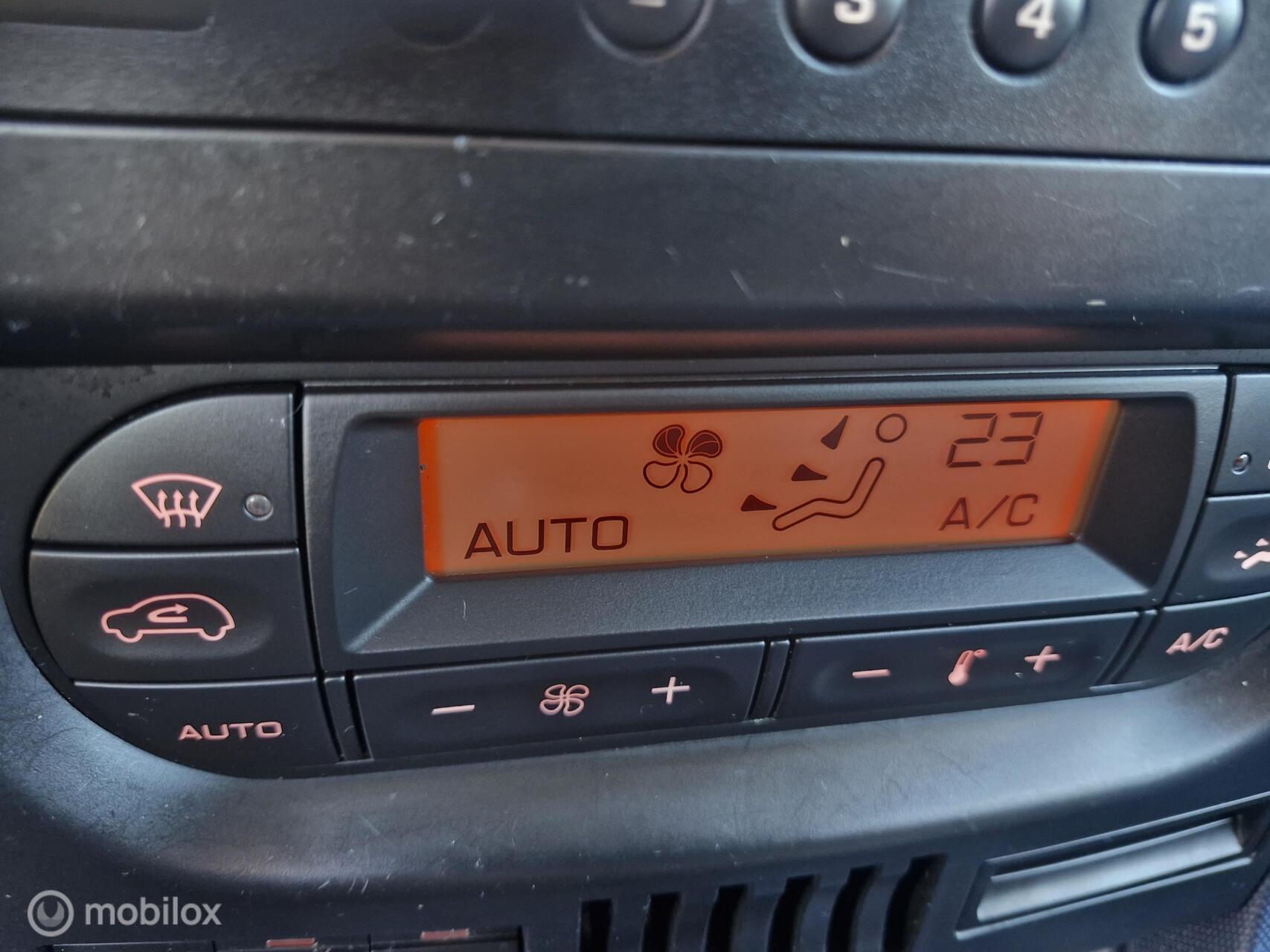 Foto van Peugeot 1007