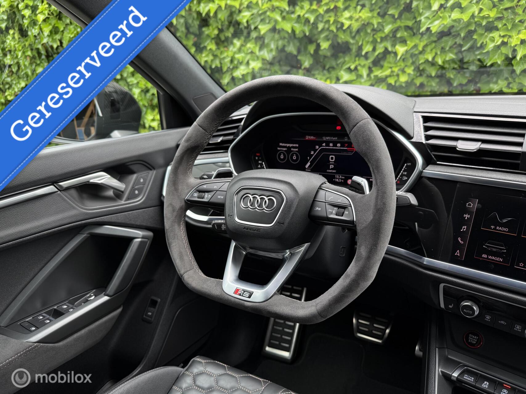 Foto van Audi RS Q3 Sportback
