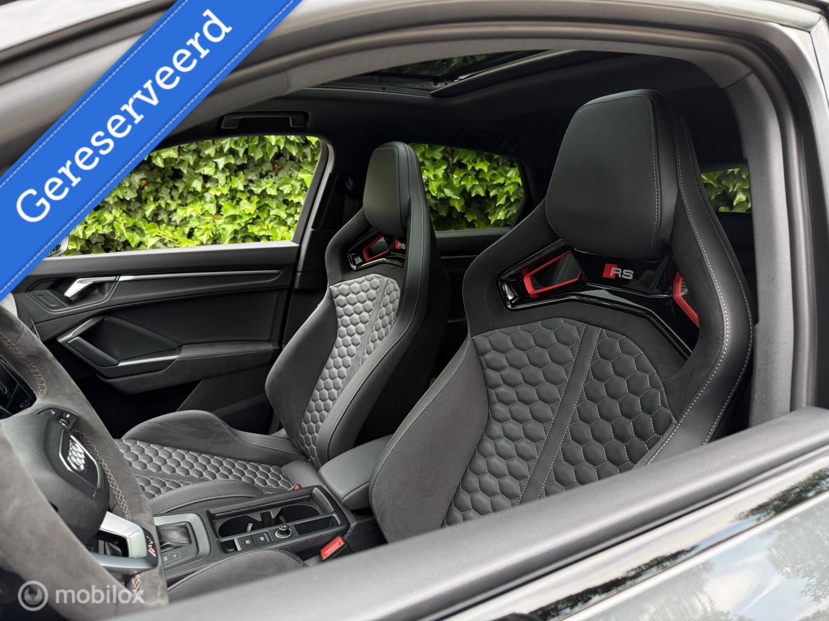 Foto van Audi RS Q3 Sportback