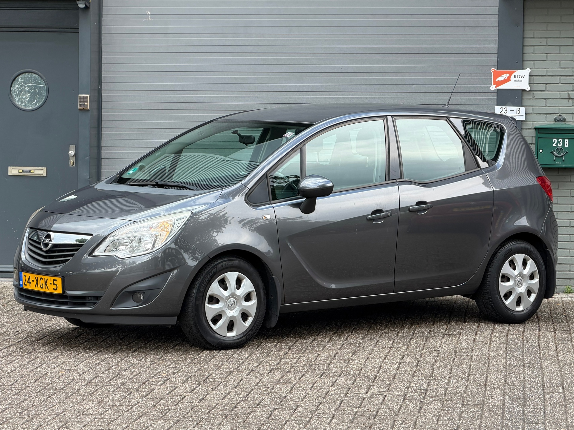 Opel Meriva 1.4 Turbo Anniversary Edition 2012 - voorkant