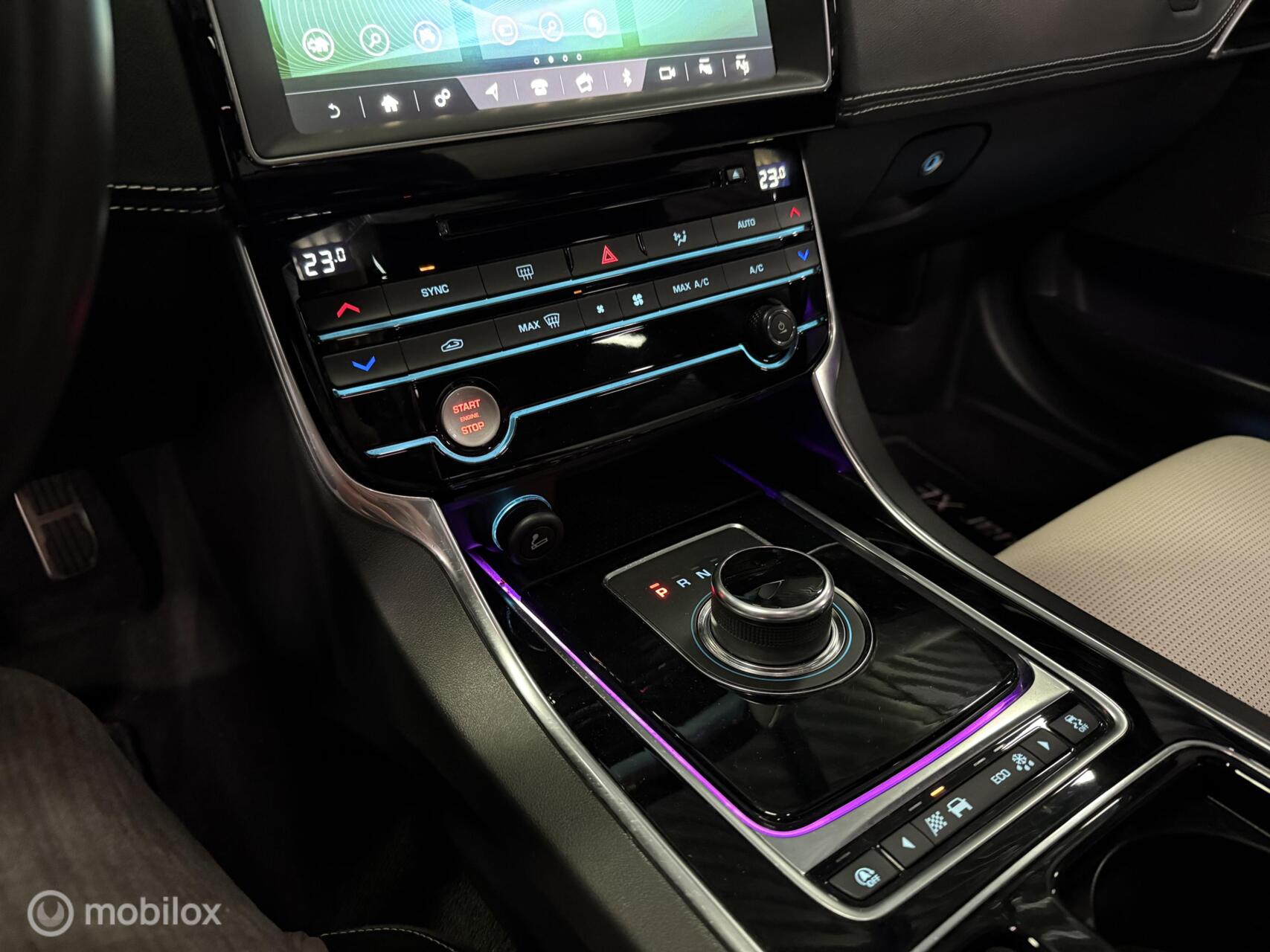 Foto van Jaguar Jaguar Xe